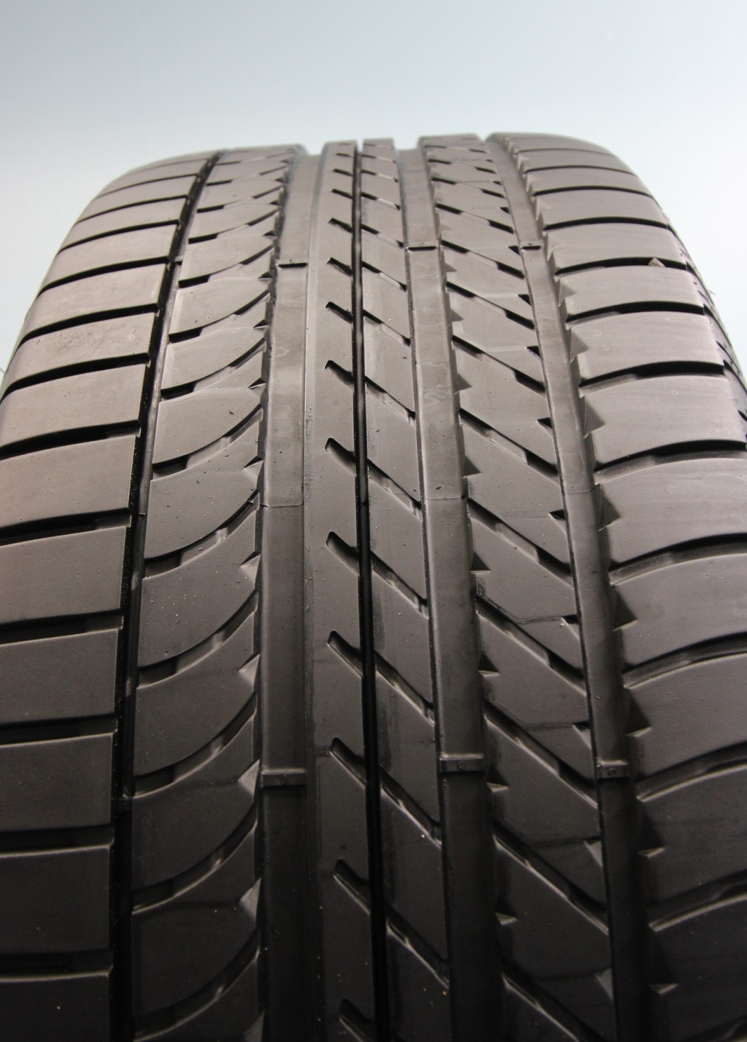1 Used GoodYear Eagle F1 Asymmetric MO1 SUV 295/40R22 295/40/22 2954022 112W
