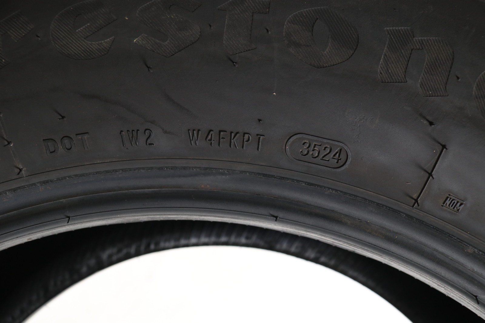 Set of 4 Used 255/60R18 Firestone Firehawk Pursuit – 108V – 8-8.5/32