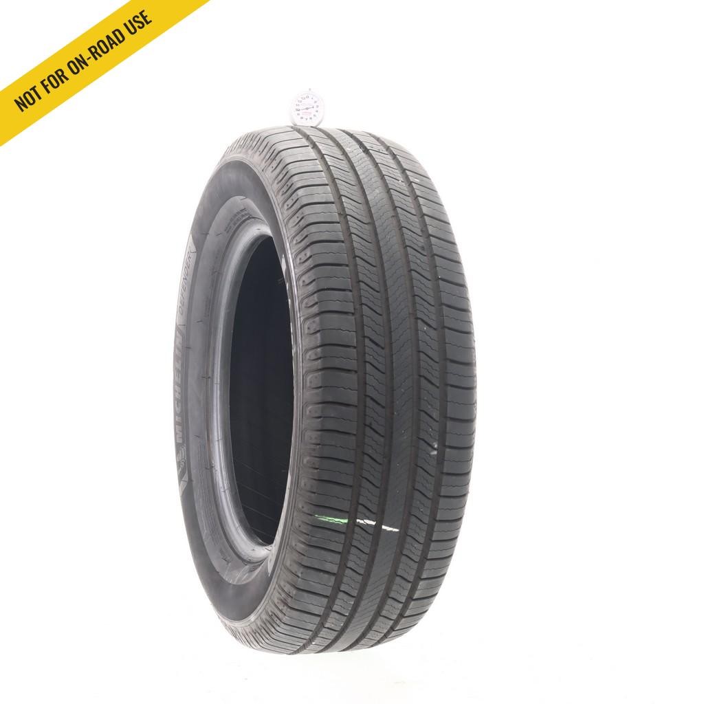 Set of (4) Used 235/65R17 Michelin Defender 2 104H – 9.5-10.5/32