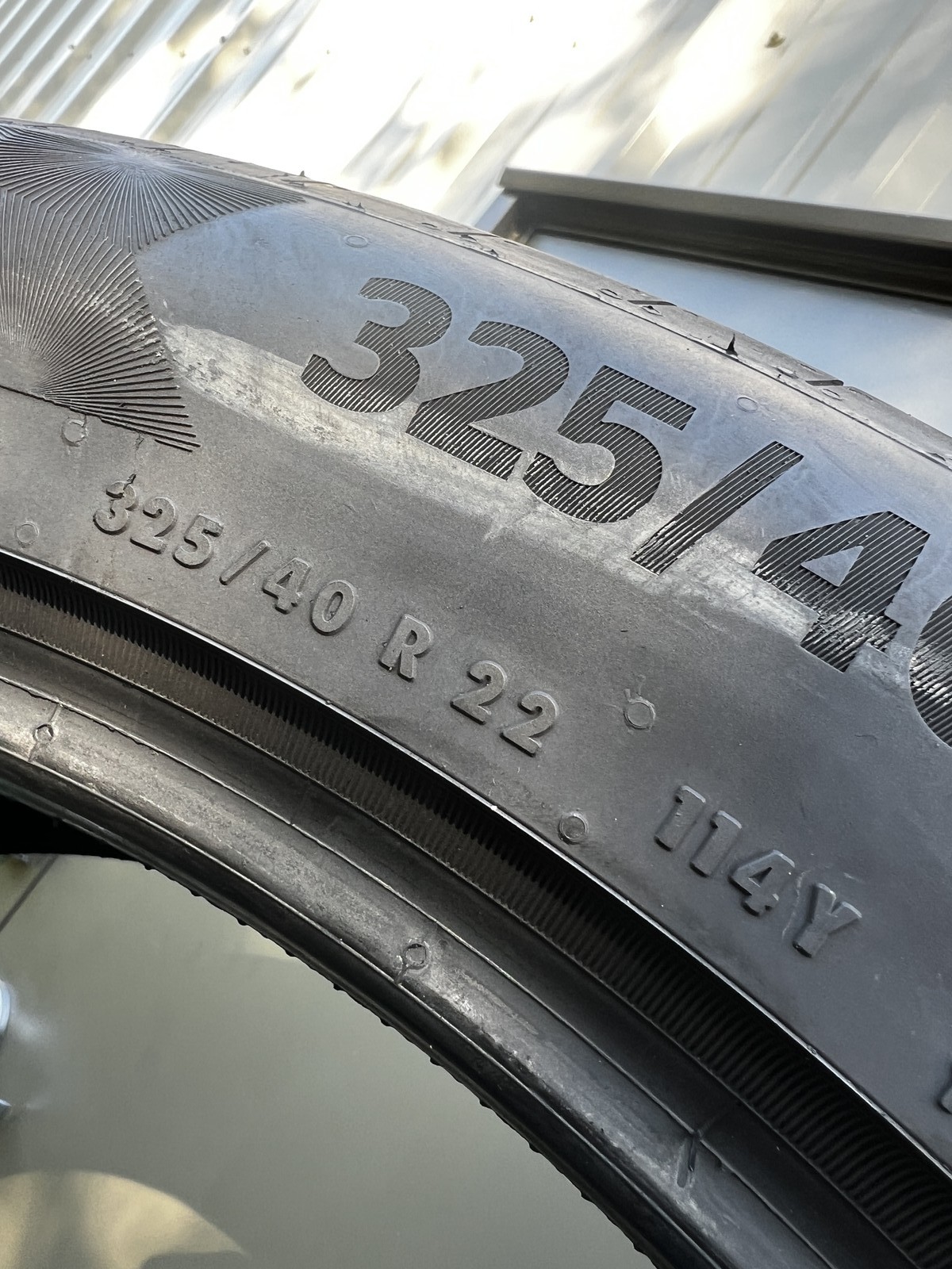 1 Tire Continental PremiumContact 6 MO 325/40R22 114Y DOT.2523 7.5/32 NO Patch