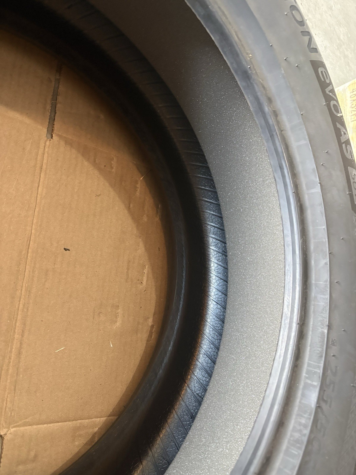 1 x Hankook iON evo AS SUV 255/50R19 107V XL IH01A Tire