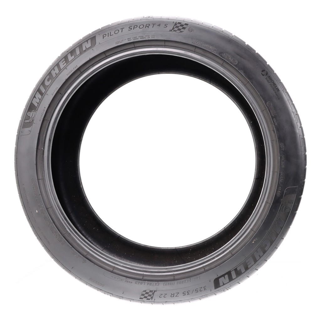 Used 325/35ZR22 Michelin Pilot Sport 4 S MO1 114Y – 8/32