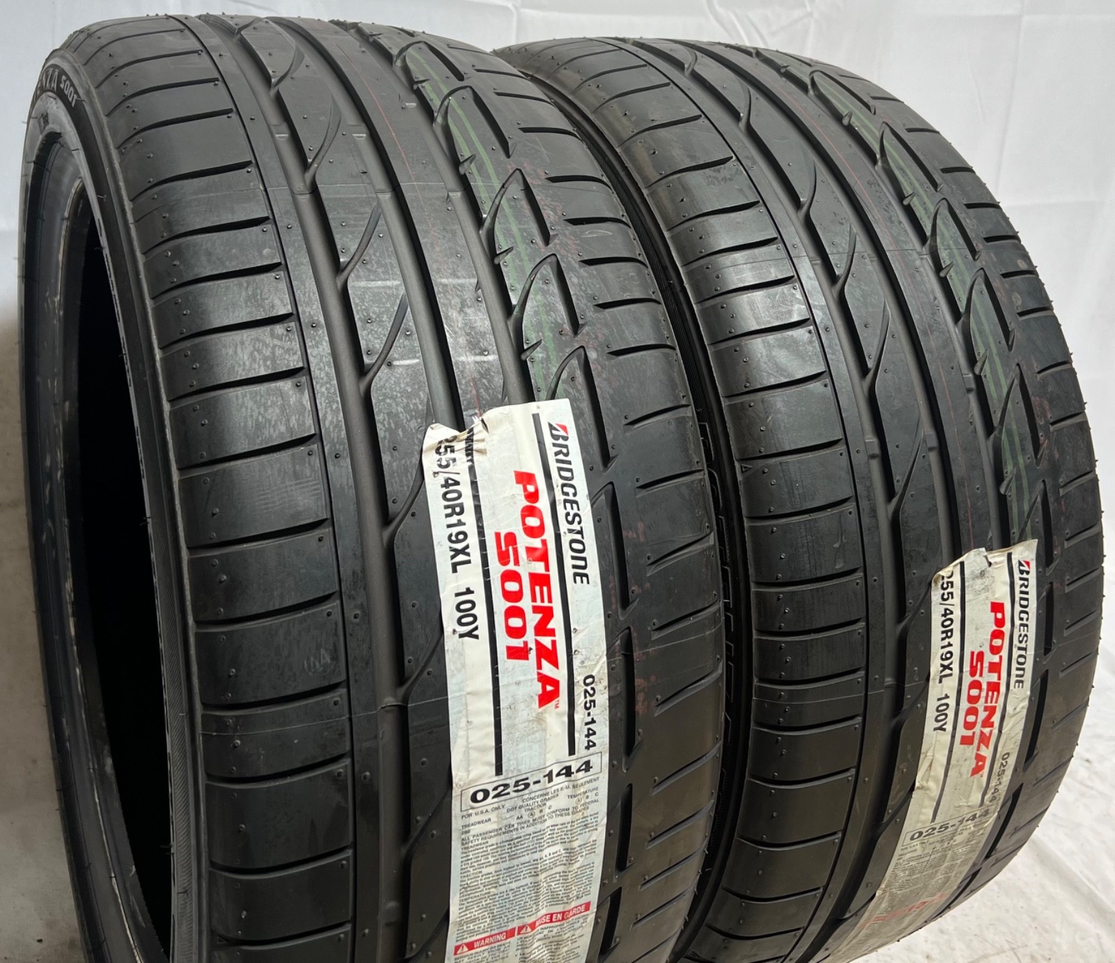 2 – NEW 255/40R19 XL (100Y) Bridgestone Potenza S001 (AO) Audi OEM – 6062