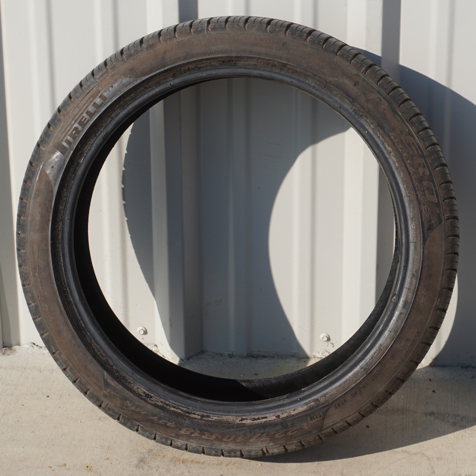 Pirelli Pzero All Season Plus 225/40R18 Tire (QTY 1) 9/32″ – USED
