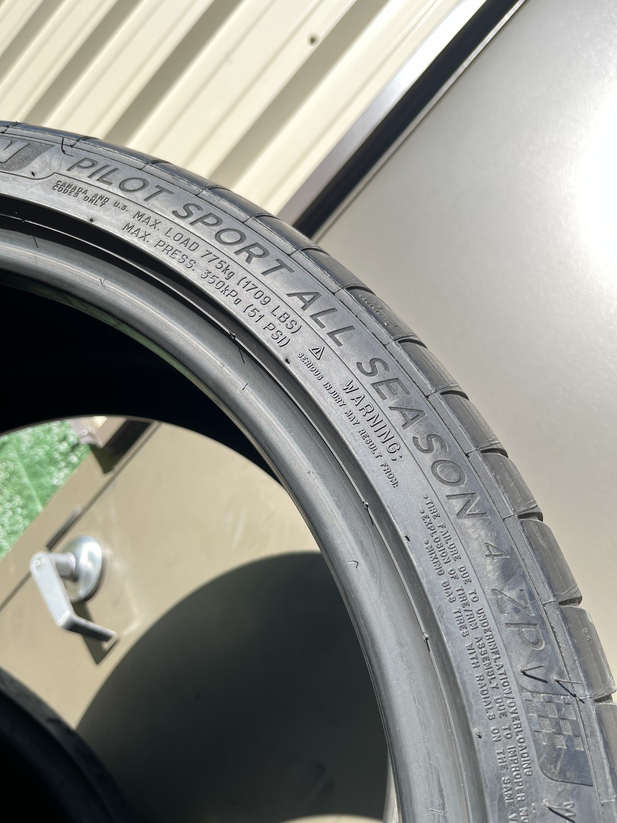 1 Tire Michelin Pilot Sport All Season 4 ZP 305/30ZR20 99Y DOT.2322 7.25/32