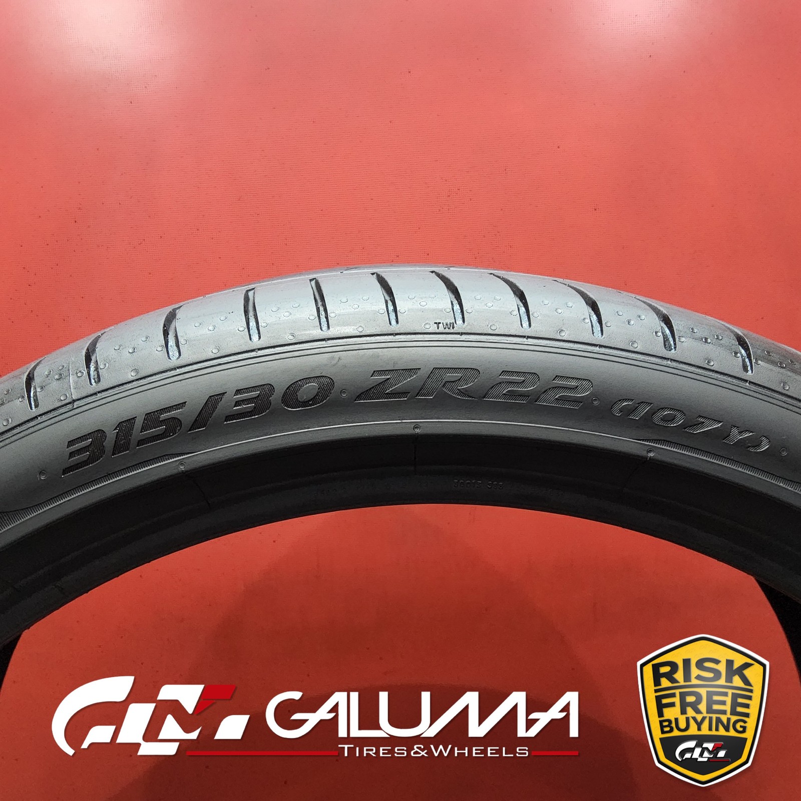 Set of 2 Tires LikeNEW Pirelli P-Zero (PZ4) B 315/30ZR22 315/30/22 3153022 92916