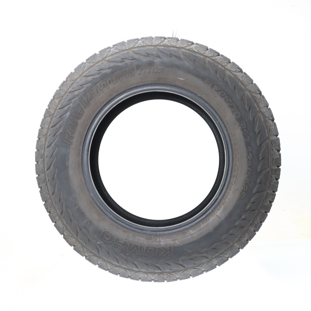Used LT 265/70R17 Kumho Road Venture AT52 121/118S – 13/32 (111PF)