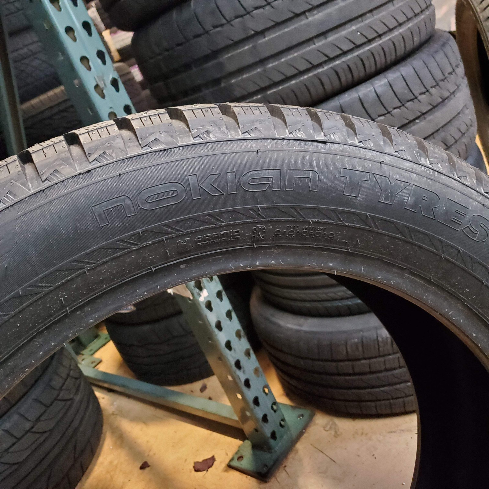NOKIAN HAKKAPELIITTA 10 SUV STUDDED P 275 50 22 115T XL SNOW WINTER TIRES TS3253