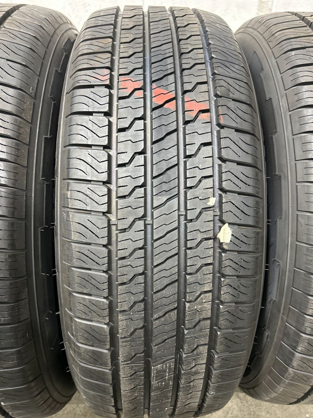 4x P275/60R20 Goodyear wrangler Territory HT 11/32 115 H New Tires 2756020