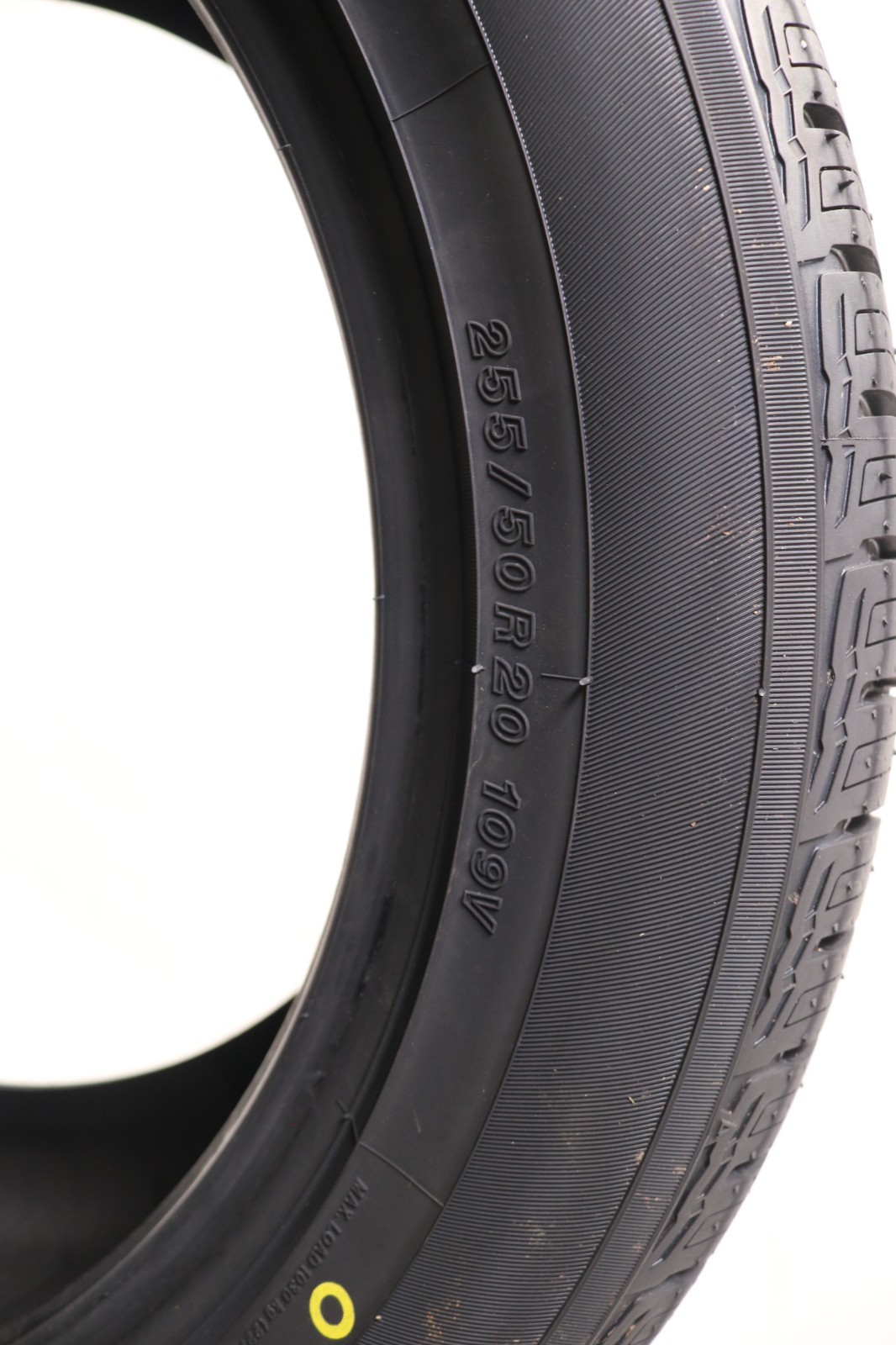 Set of 4 New 255/50R20 Yokohama YK-CTX – 109V – 11/32 New
