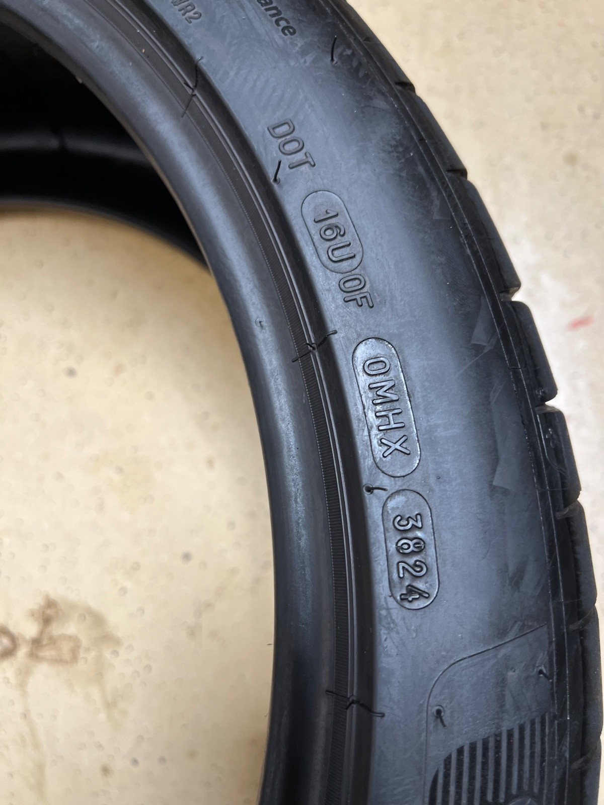1 – TAKEOFF 265/35ZR20 XL (99Y) Michelin Pilot Sport 4 S (MO1) Mercedes – 6011
