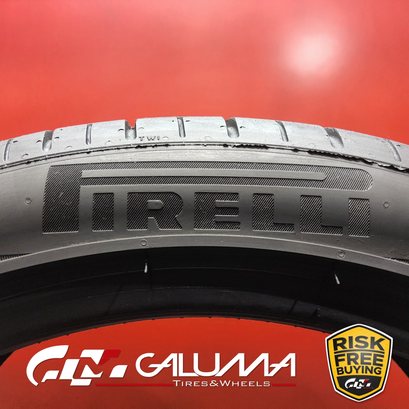 1 (One) Tire LikeNEW Pirelli P-Zero (PZ4) ★ XL 275/35ZR19 275/35/19 100Y #94296