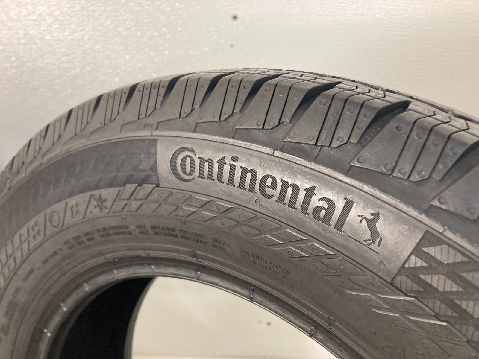 NO SHIPPING ONLY LOCAL PICK UP 2 Tires 195 75 16 Continental VanContact A/S