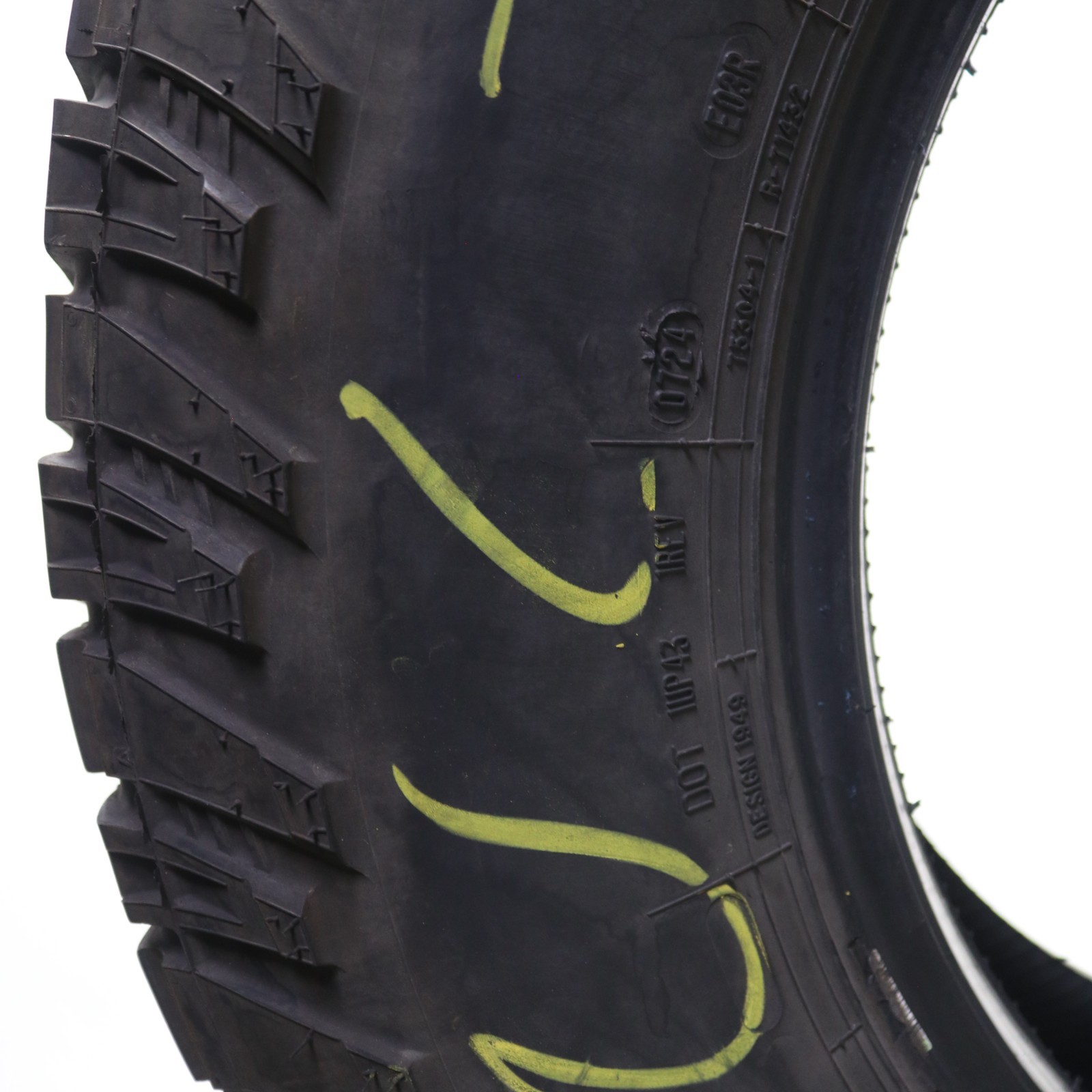 Used LT 245/75R17 Cooper Discoverer ATP II – 121/118S – 8.5/32 No Repairs