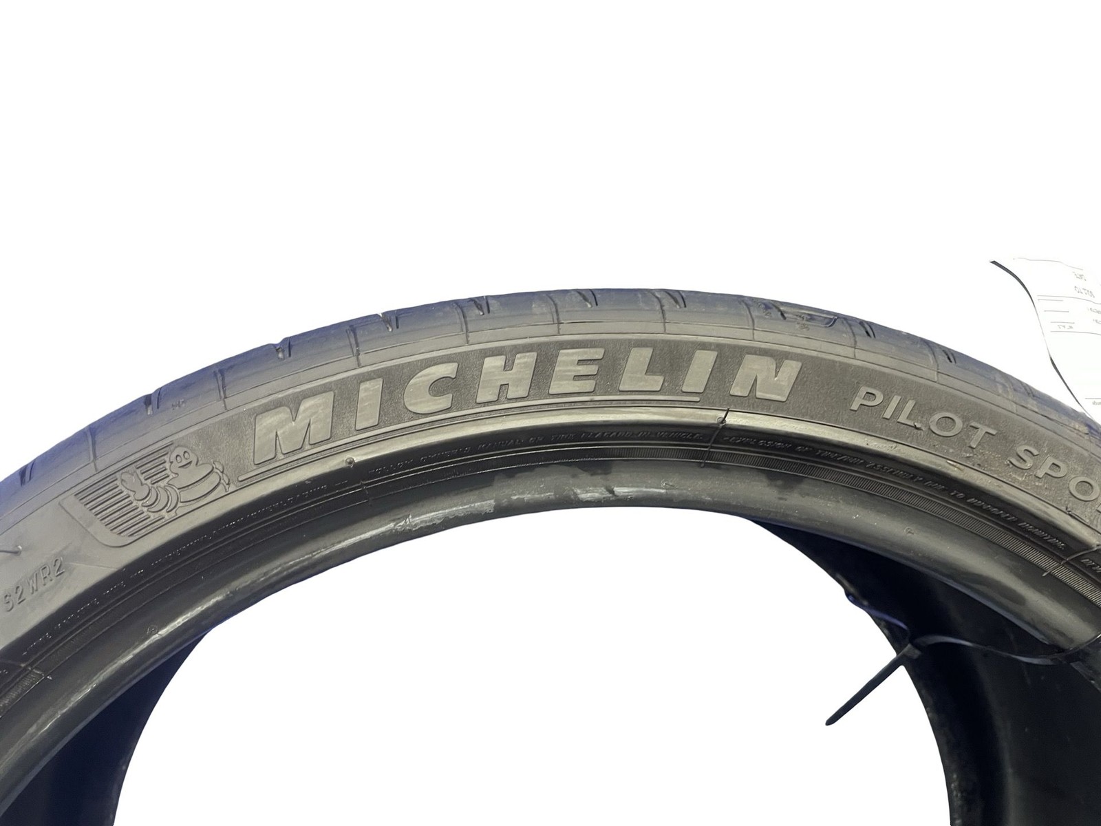 265/30ZR19 93Y MICHELIN PILOT SPORT 4S 8/32NDS DATECODE 3923