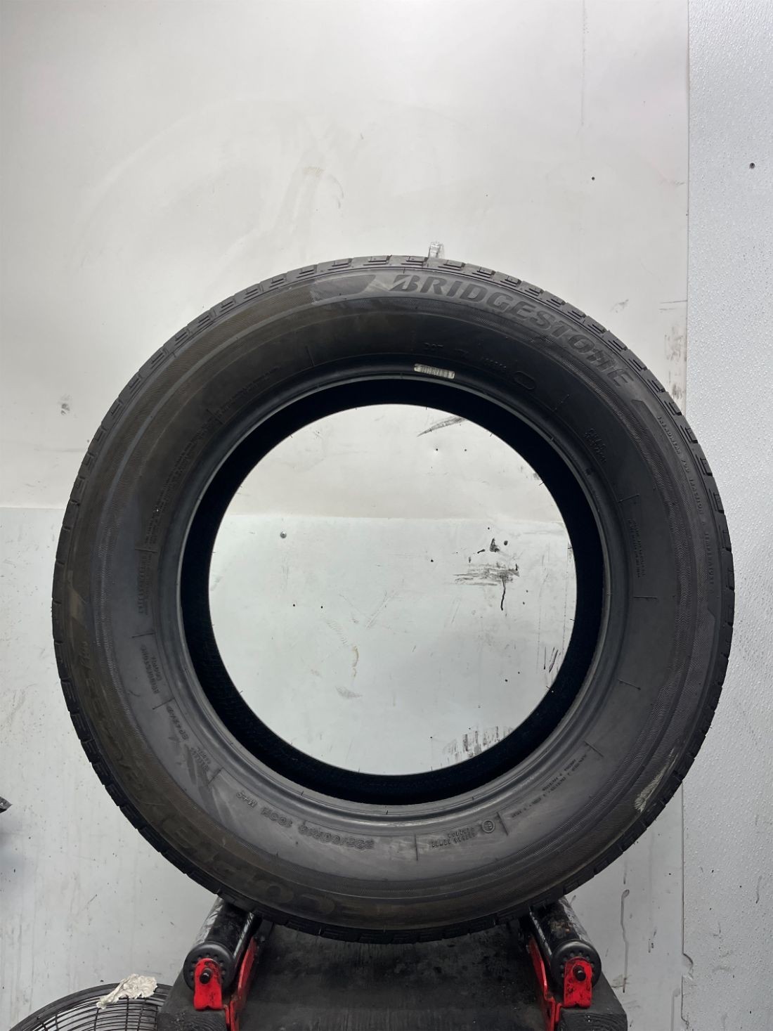 1 Used P235/60R18 Bridgestone Ecopia HL 422 Plus 103 H – 9/32