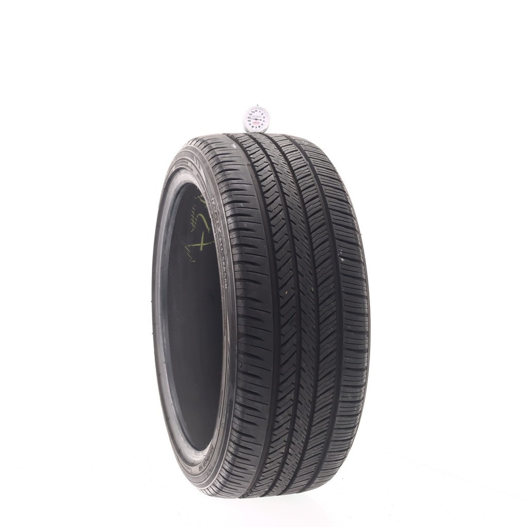 Set of (4) Used 235/40R19 Yokohama YK-GTX 96V – 9-10.5/32 (15SIK)