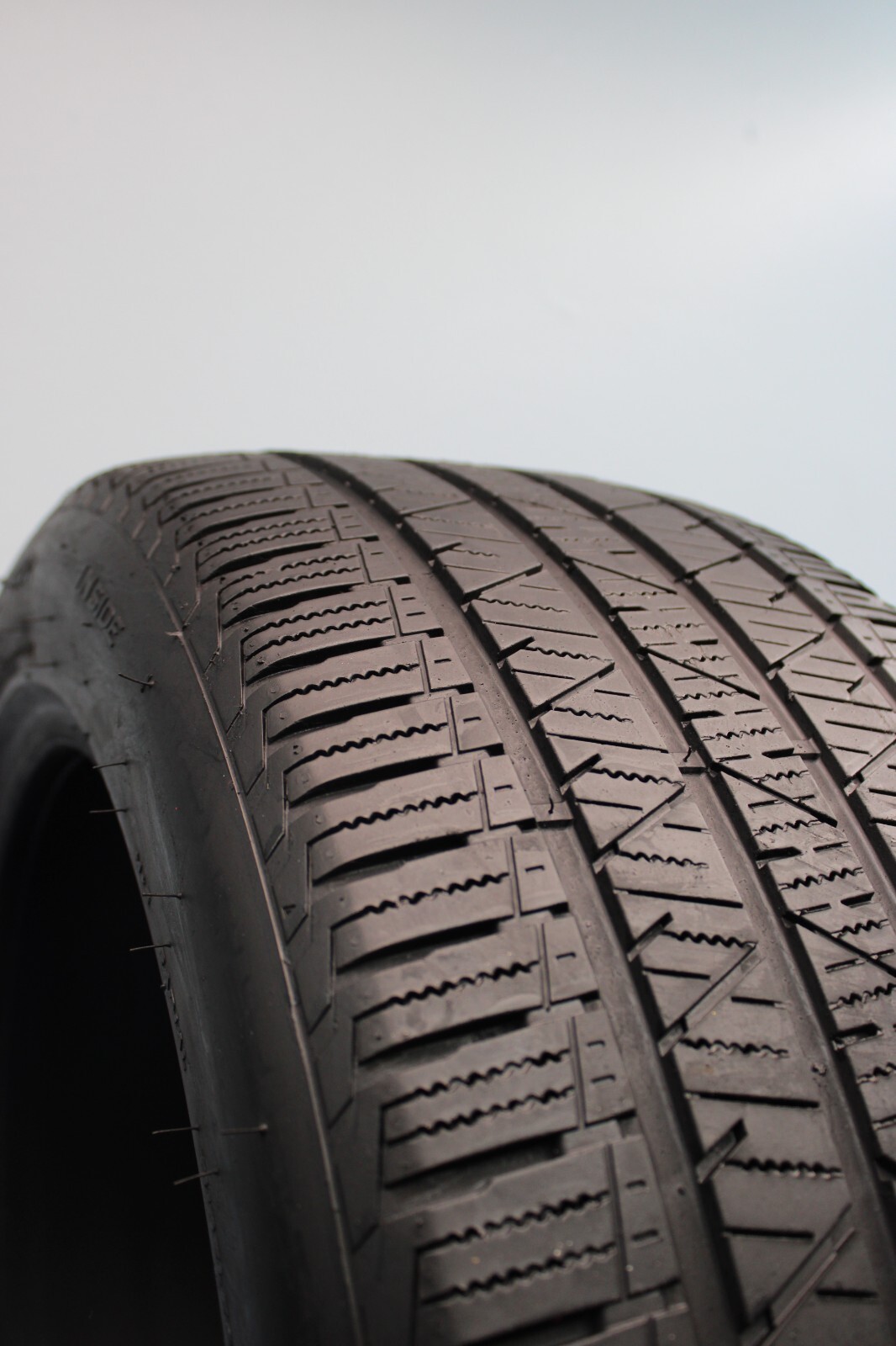 1 Used Hankook DynaPro HP2 Plus AO 265/45R21 265/45/21 2654521 108H