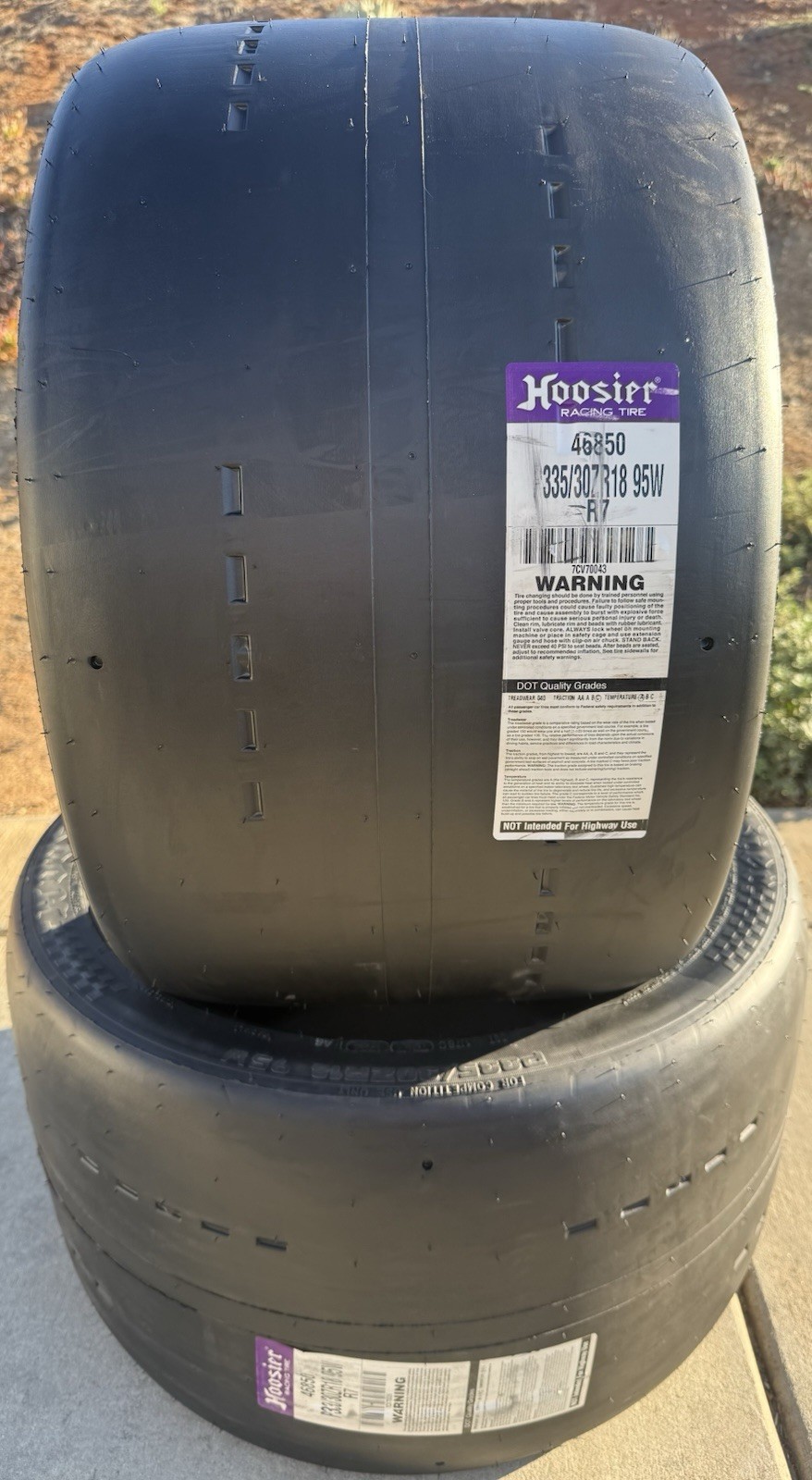 Set of TWO BRAND NEW 335/30ZR18 95W Hoosier R7 Racing Tires Slicks P335/30ZR18