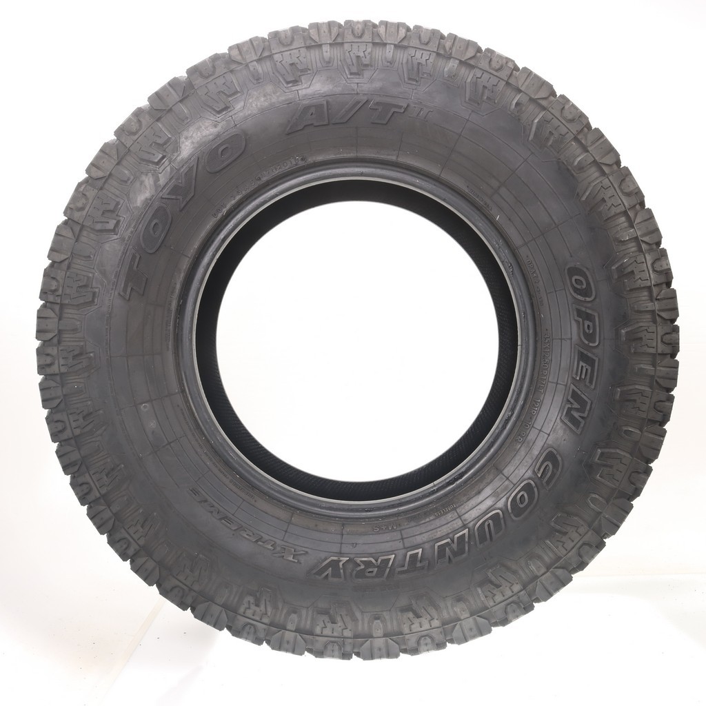 Used LT 35X12.5R17 Toyo Open Country A/T II Xtreme 121R – 16/32