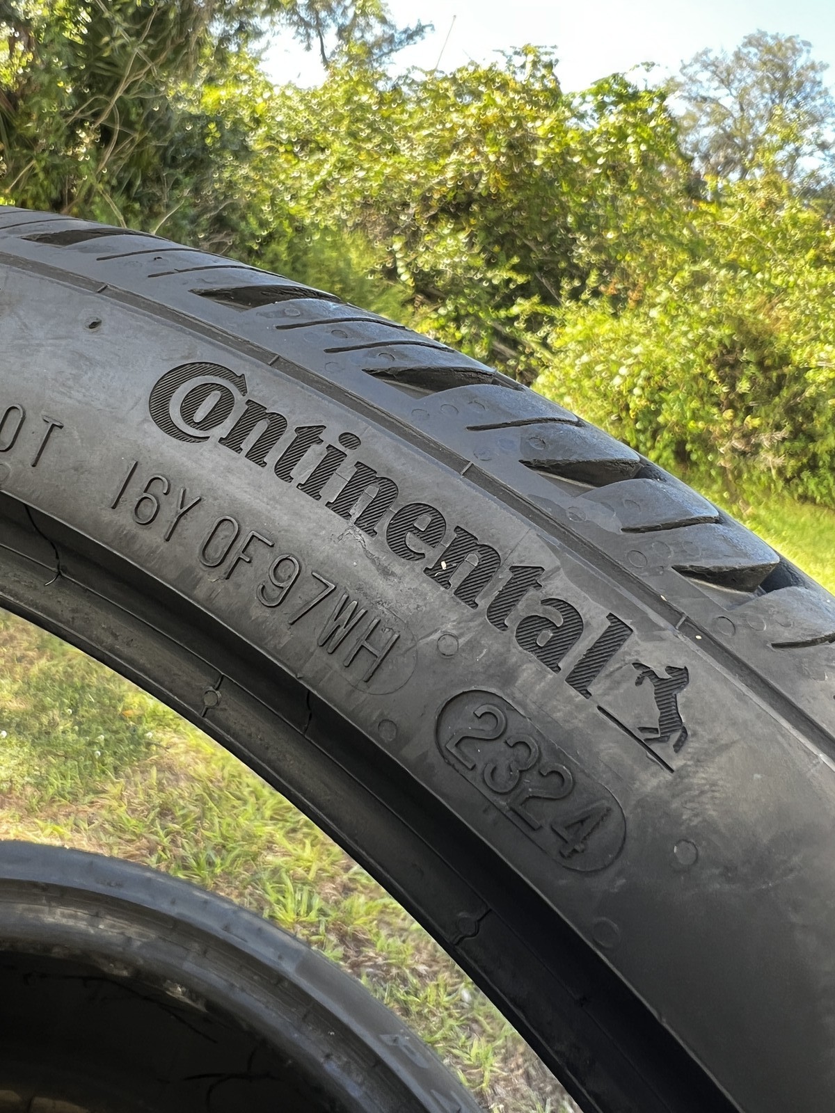 1 Tire Continental ProContact RX SSR TPC 235/35R19 91V DOT.2324 8/32 NO Patch