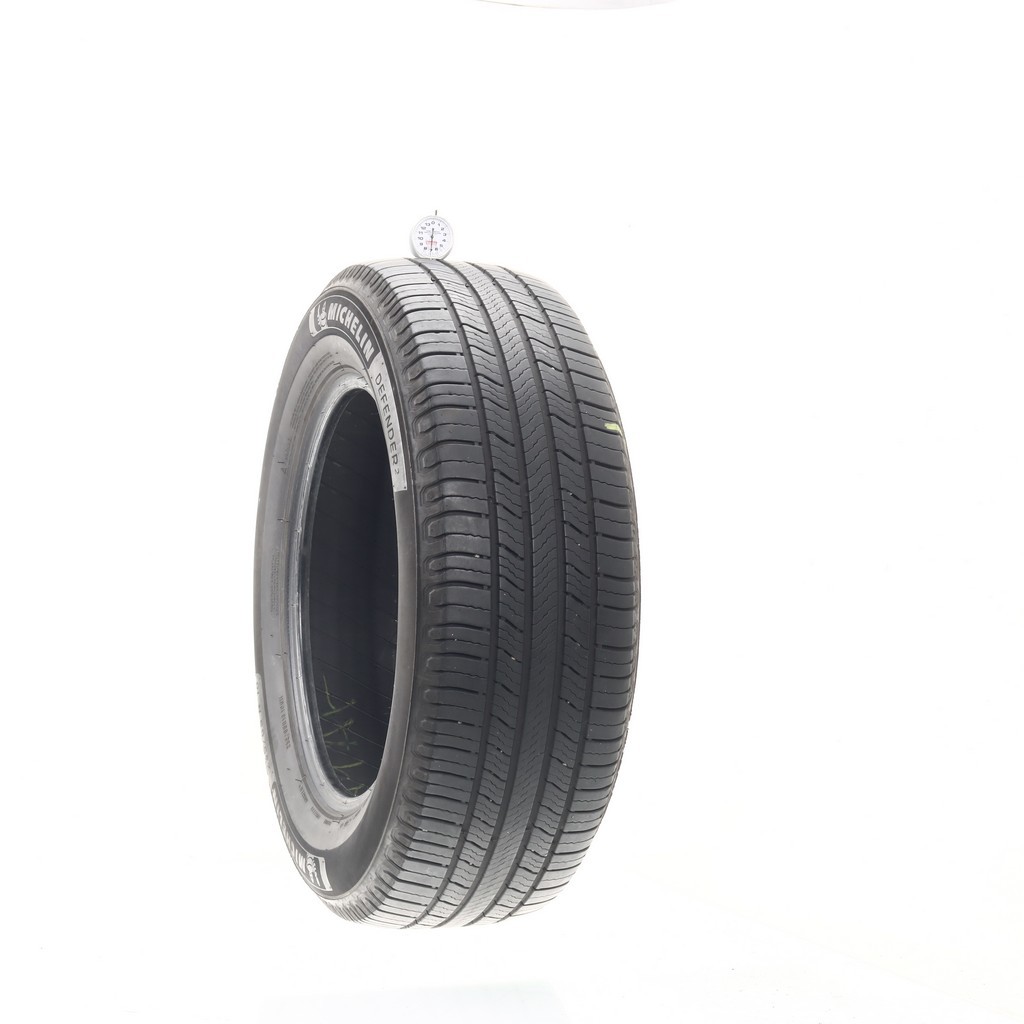 Set of (4) Used 235/65R18 Michelin Defender 2 106H – 6-7/32