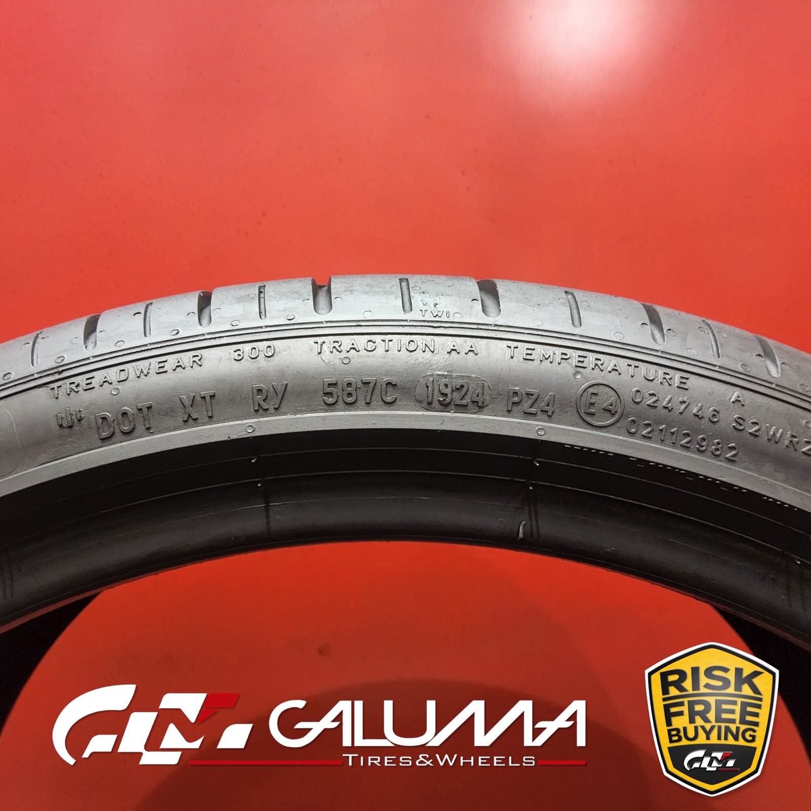Set of 2 Tires Pirelli P-Zero (PZ4) ★ XL 285/30ZR20 285/30/20 2853020 99Y #95491