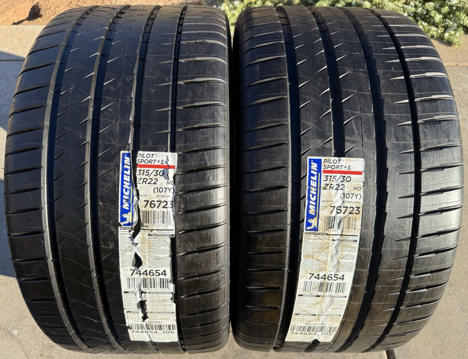 Set of TWO BRAND NEW 315/30ZR22 (107Y) Michelin Pilot Sport 4S Tires 3153022