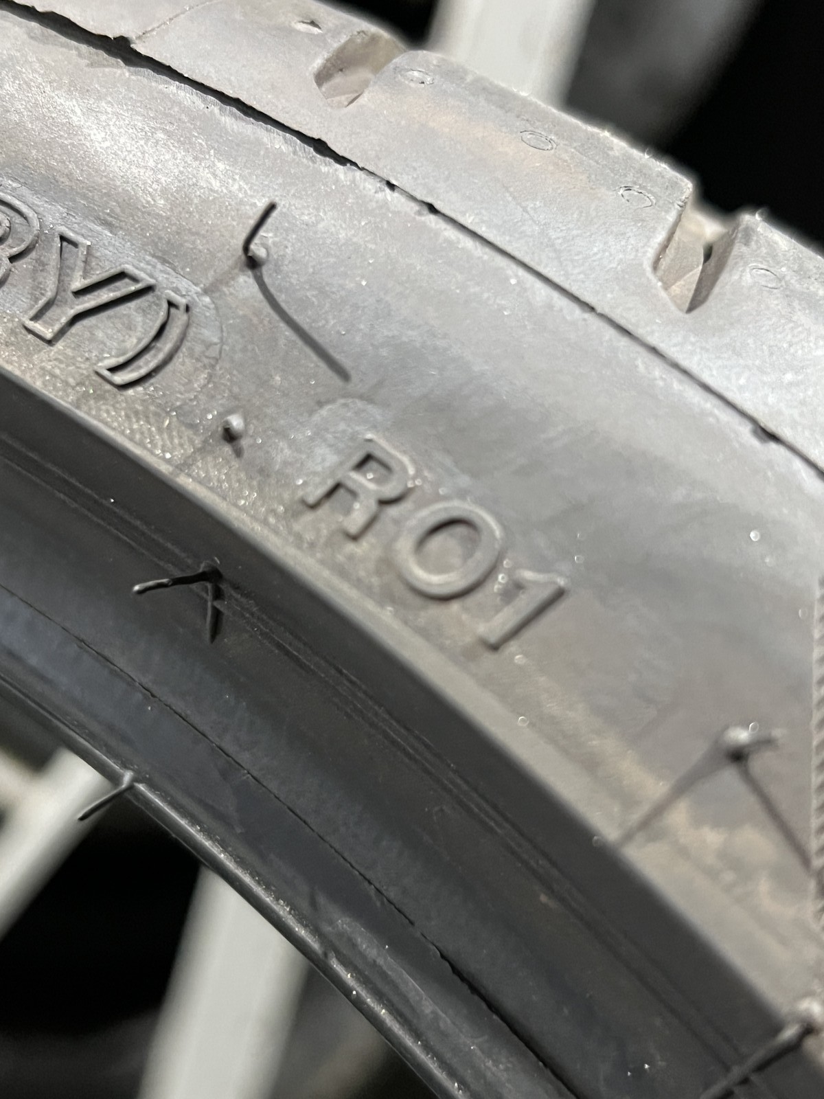 1 Bridgestone Potenza Sport Enliten RO1 265/30ZR19 92Y DOT.1625 6.25/32 NO Patch