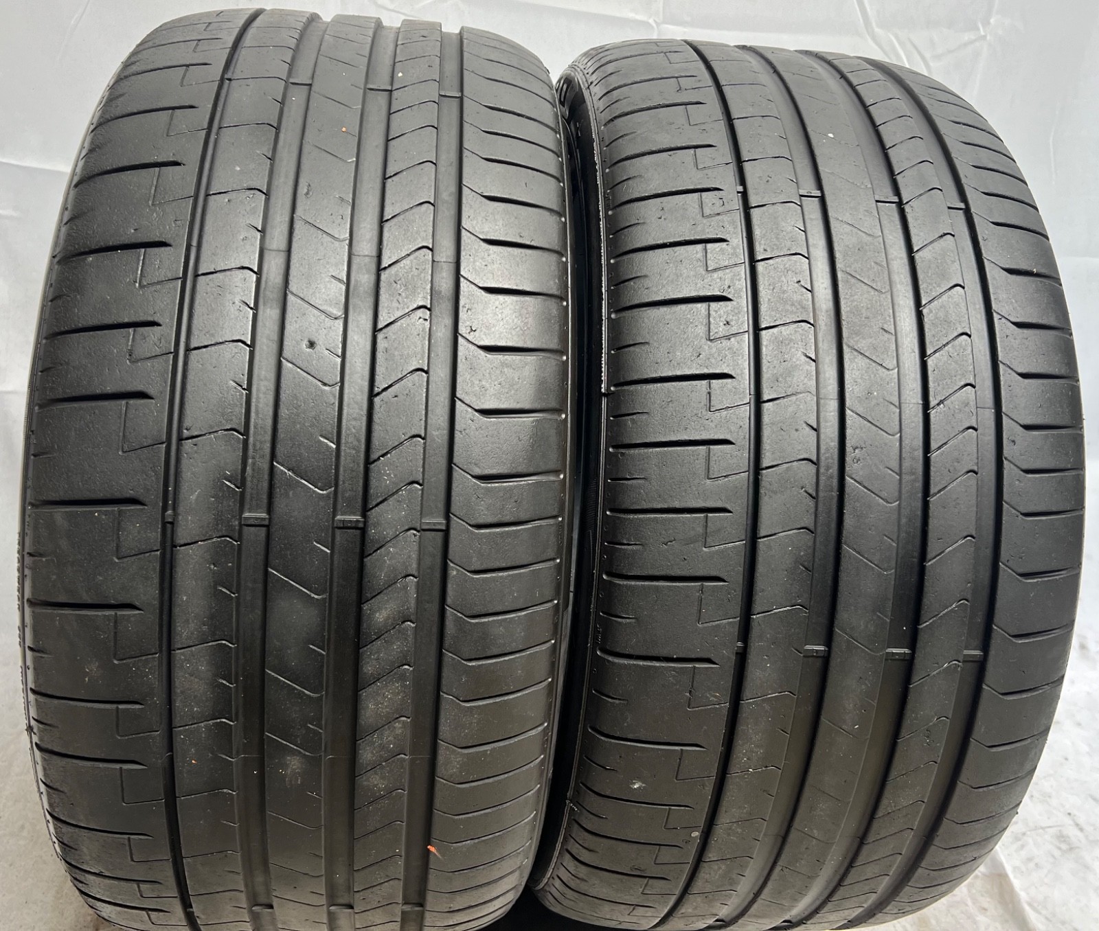 2 – NICE 275/35ZR19 XL (100Y) Pirelli P Zero PZ4 (*) BMW OEM – 7099