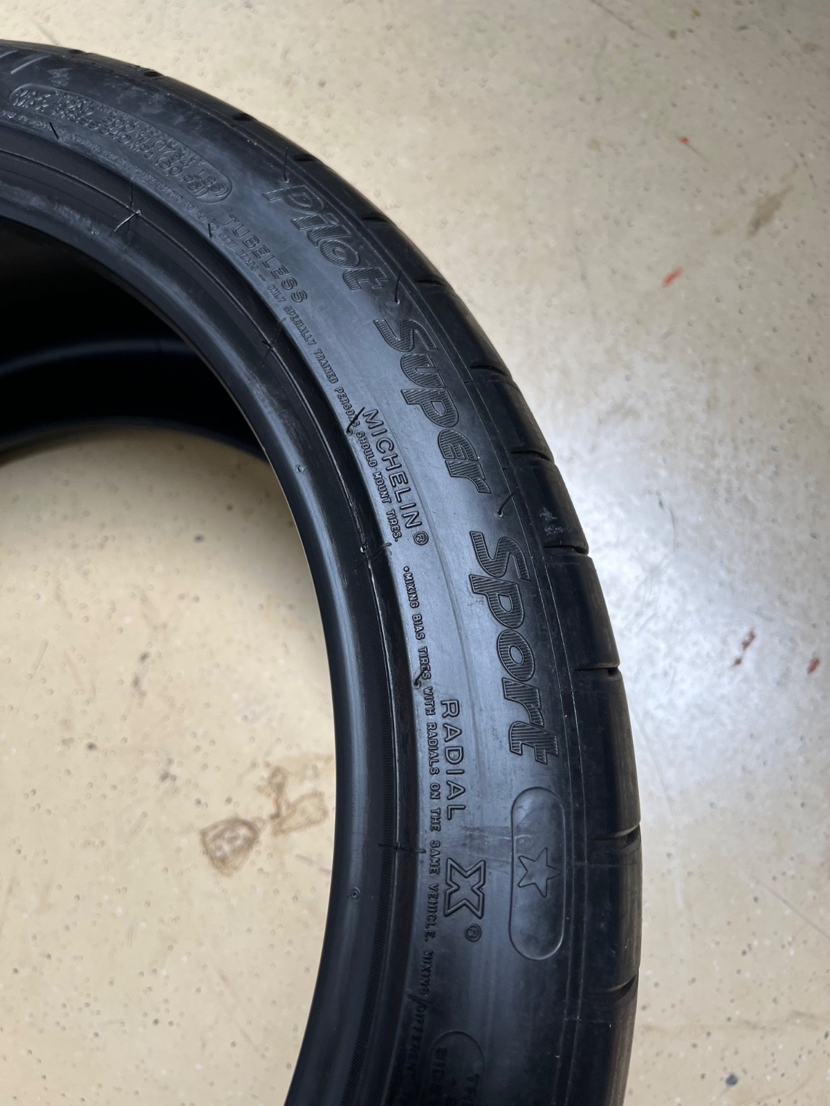 1 – TAKEOFF 275/35ZR19 XL (100Y) Michelin Pilot Super Sport (*) – 7122 NO REPAIR
