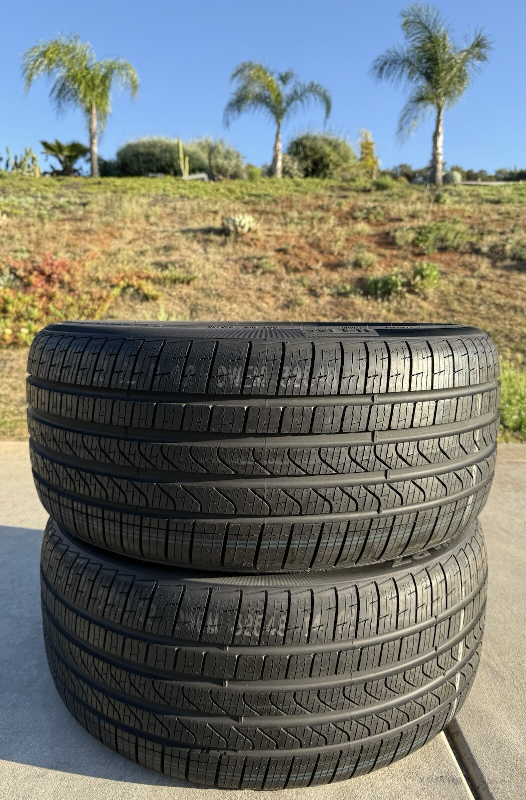 FOUR BRAND NEW 255/35R20 97Y Pirelli Cinturato P7 All Season Tires 2553520