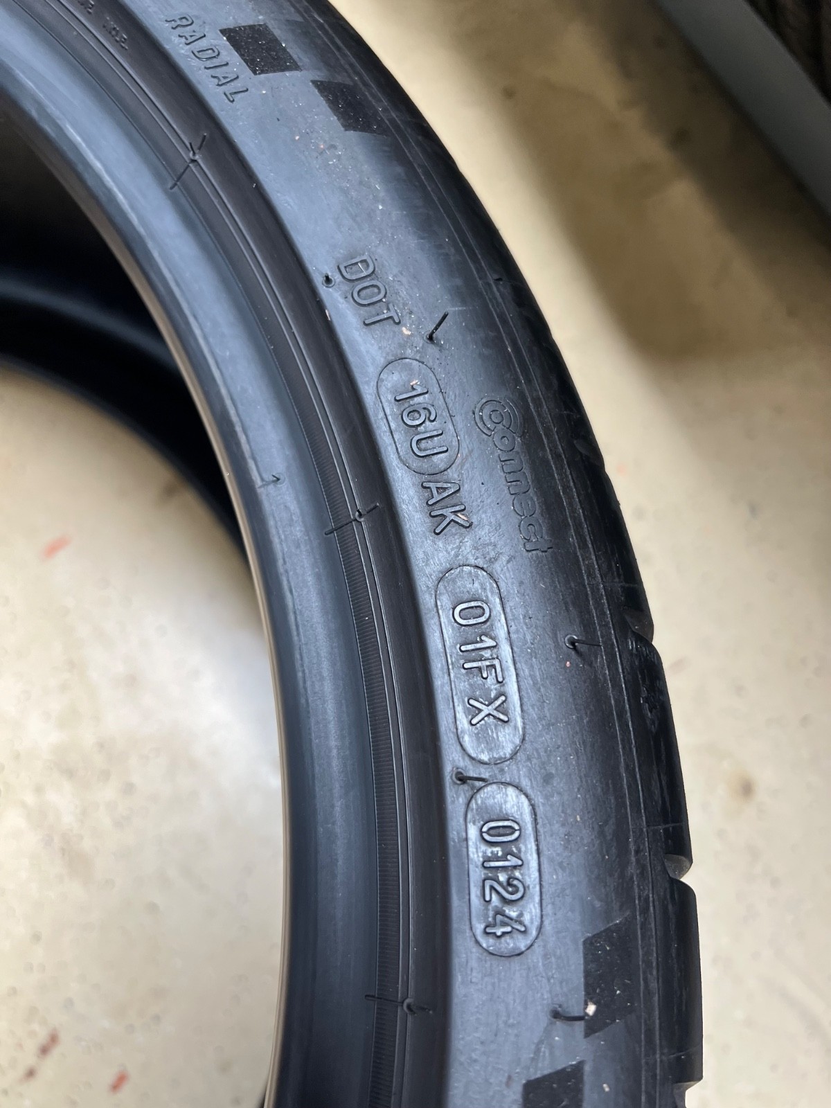 1 – NICE 295/30ZR20 XL (101Y) Michelin Pilot Sport Cup 2 (LTS) Lotus OEM – 7080
