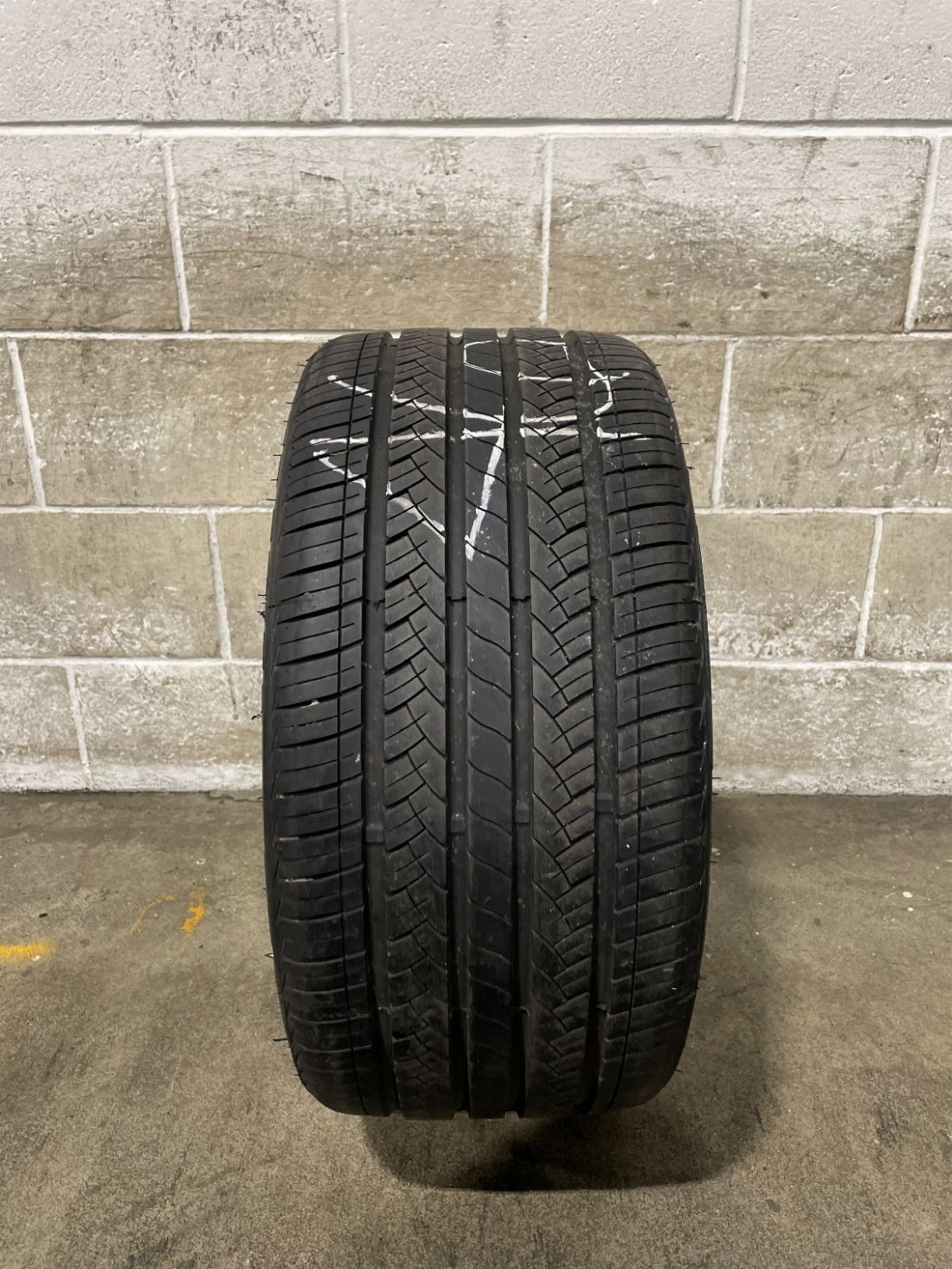 1x P245/30R20 West Lake SA-07 9/32 90 Y Used Tire 2453020