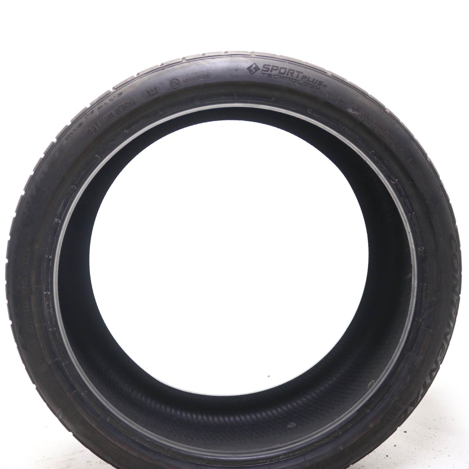 Used 265/30ZR19 Continental ExtremeContact DWS06 Plus – 93Y – 9/32