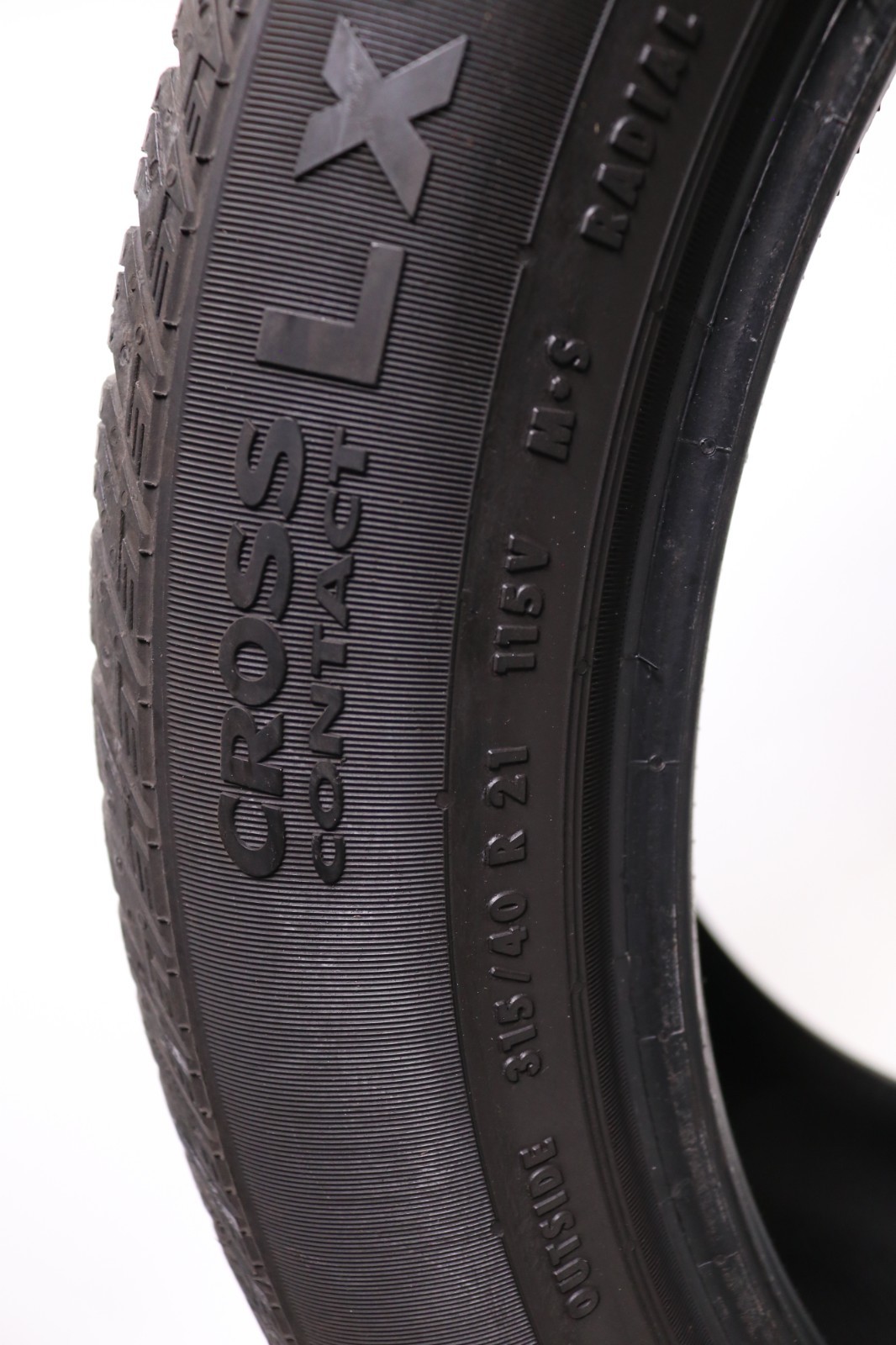 Set of 2 Used 315/40R21 Continental Cross Contact LX Sport MO1 – 115V – 6.5/32