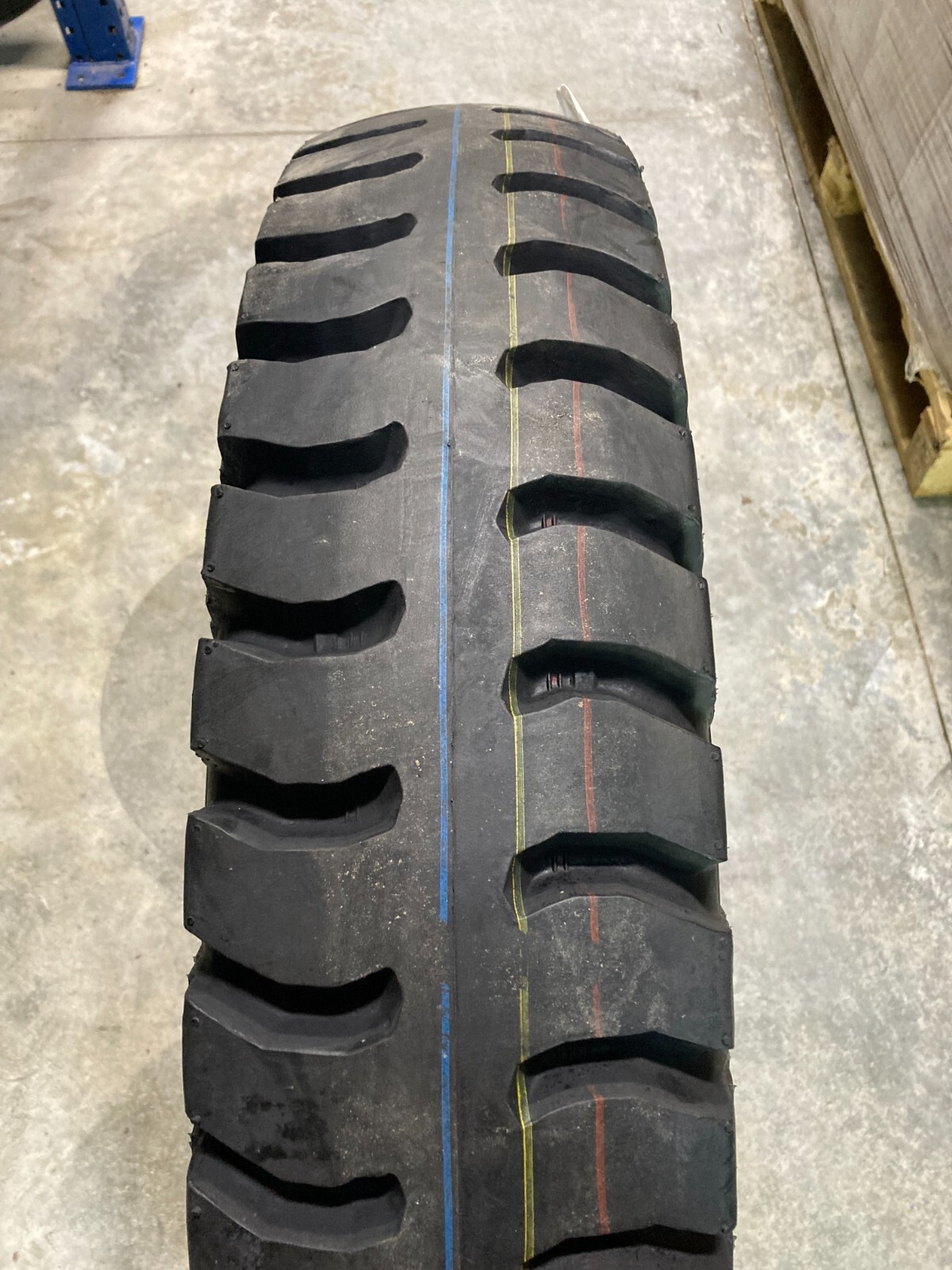 2 New Bias Truck Tires & 2 Tubes 9.00 20 Power King Cross Bar Traction Lug 14ply