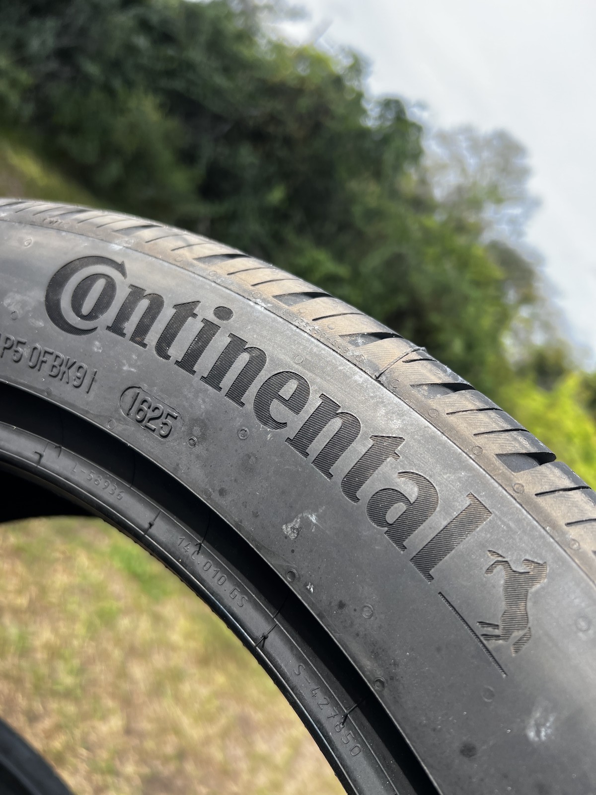 Set Of 4 New Continental ProContact TX 235/45R19 95H DOT.1625
