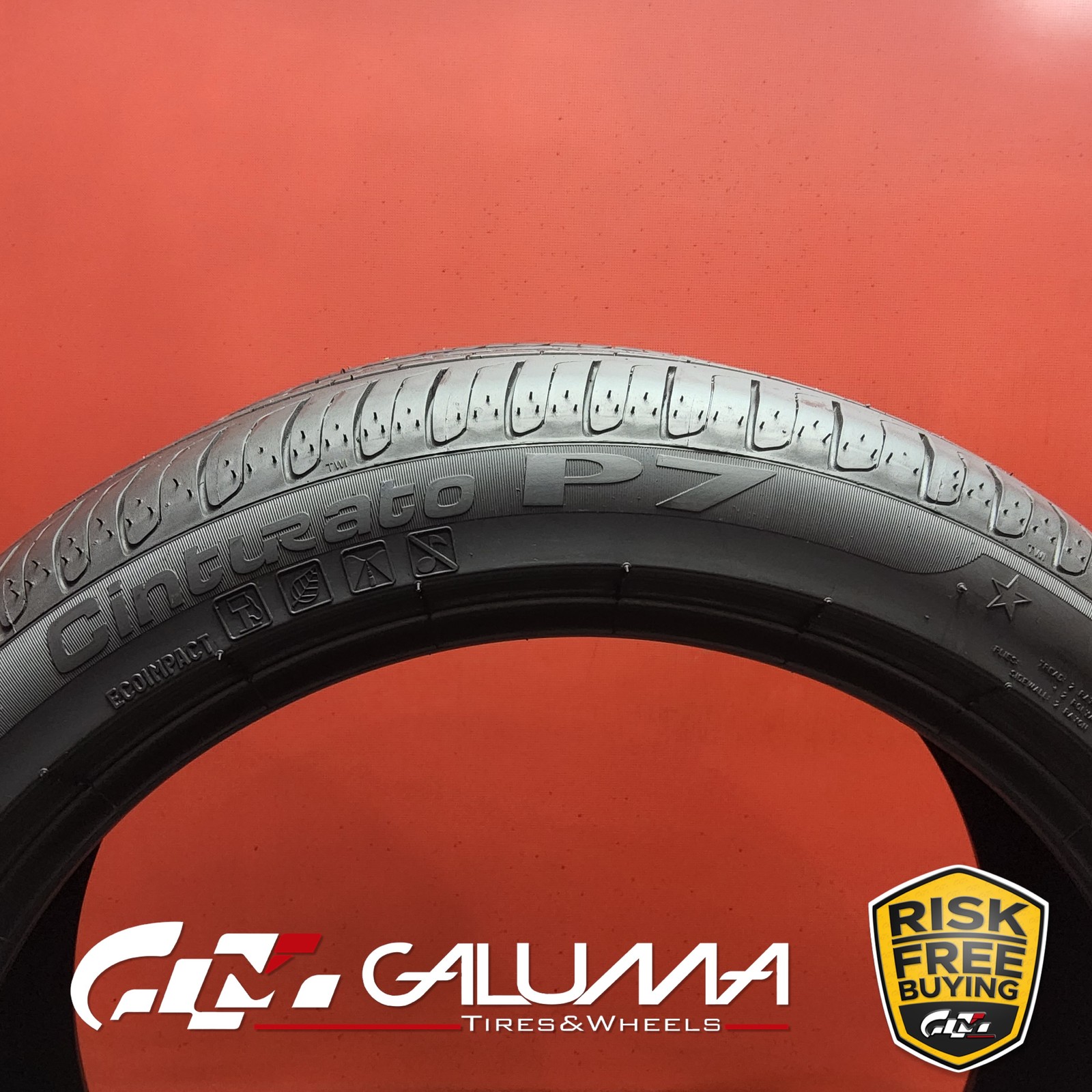 1 Tire Pirelli Cinturato P7 RunFlat 255/40R18 2554018 95Y No Repair #95948