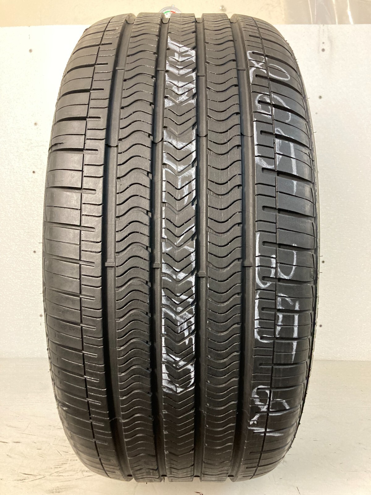 1 Tire 265 35 21 Goodyear Eagle Sport A/S Tesla (7.0-7.8/32 Tread) 101V