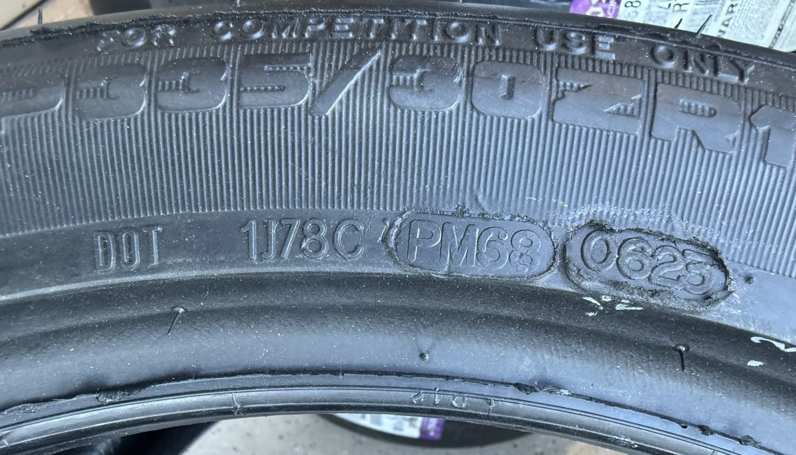 Set of TWO BRAND NEW 335/30ZR18 95W Hoosier R7 Racing Tires Slicks P335/30ZR18