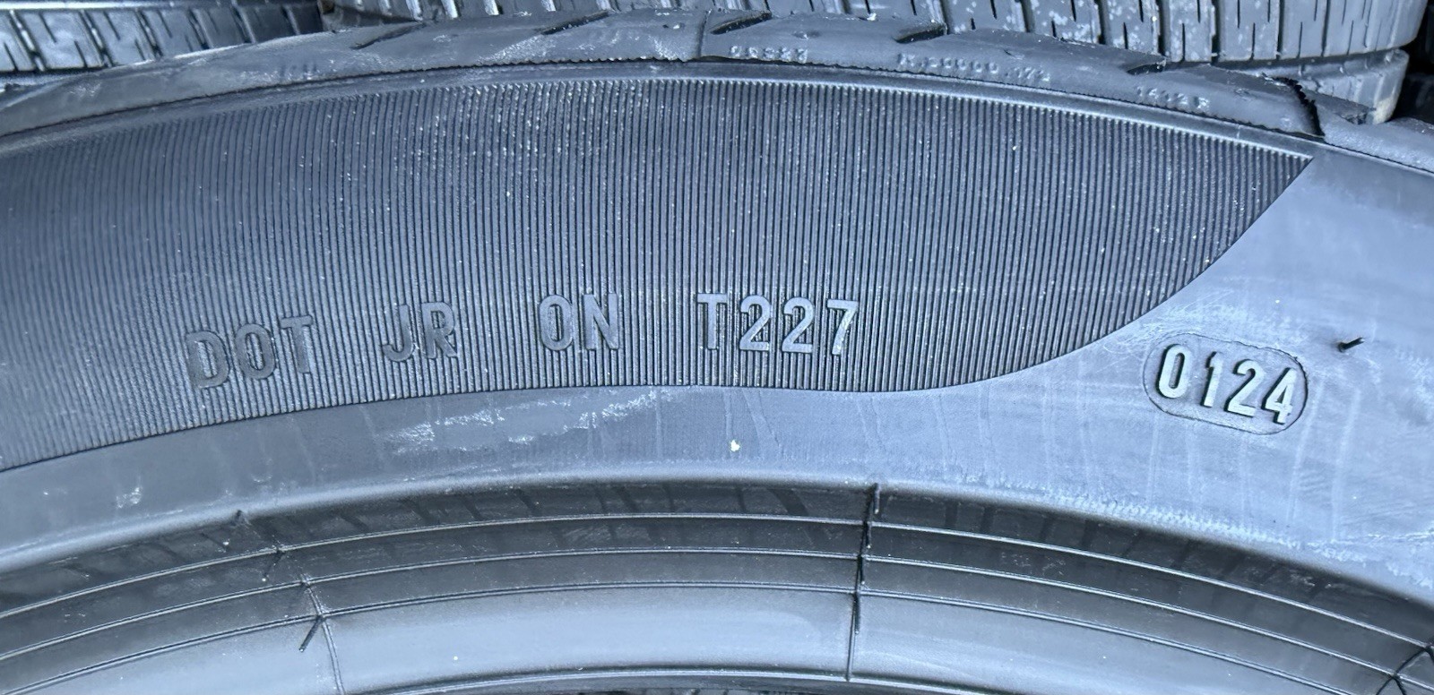 Set of TWO BRAND NEW 325/35R20 108Y Pirelli P Zero BMW X5M X6M Tires 3253520