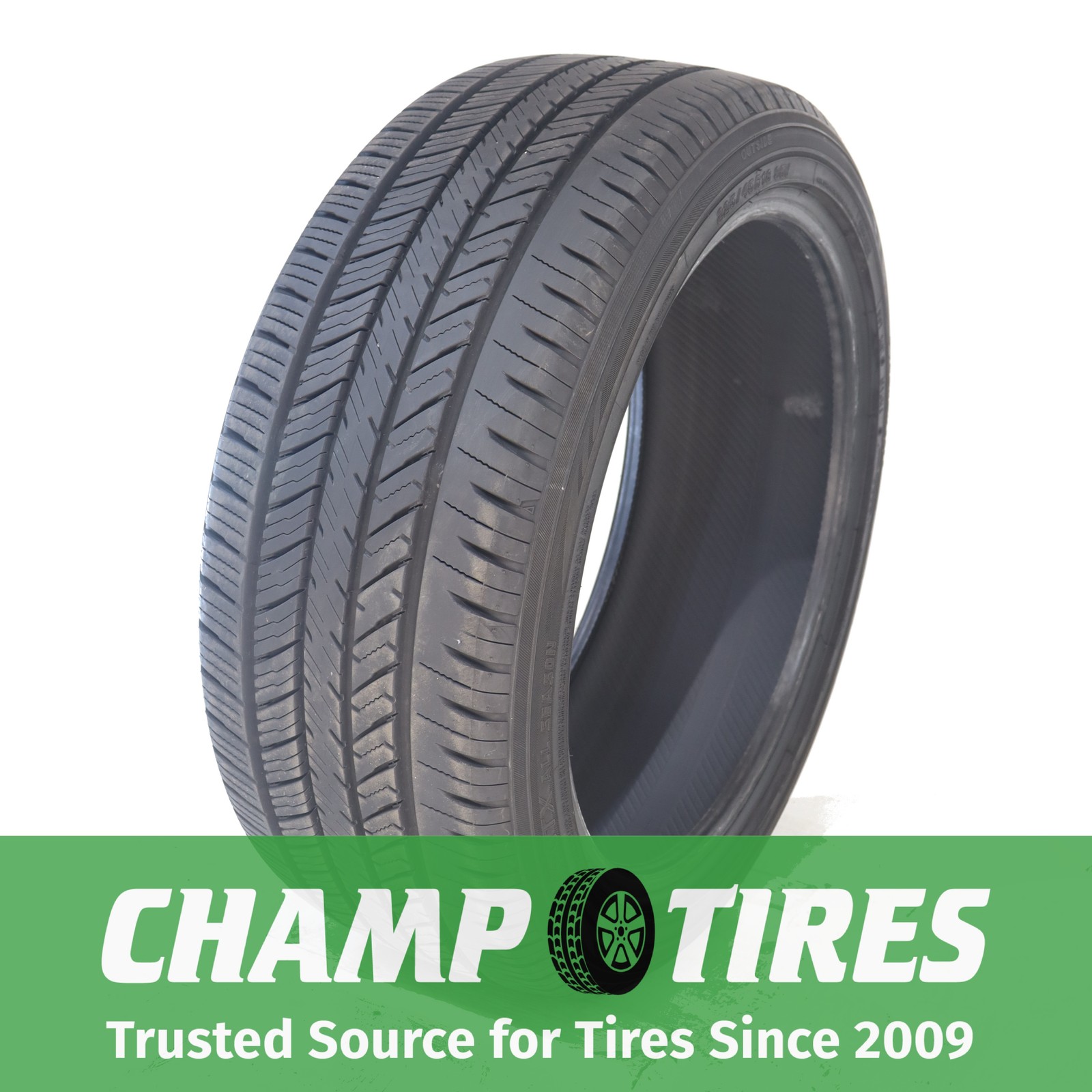 Set Of 2 P225/45R18 Yokohama YK-GTX All Season 95 V Used 9/32nds