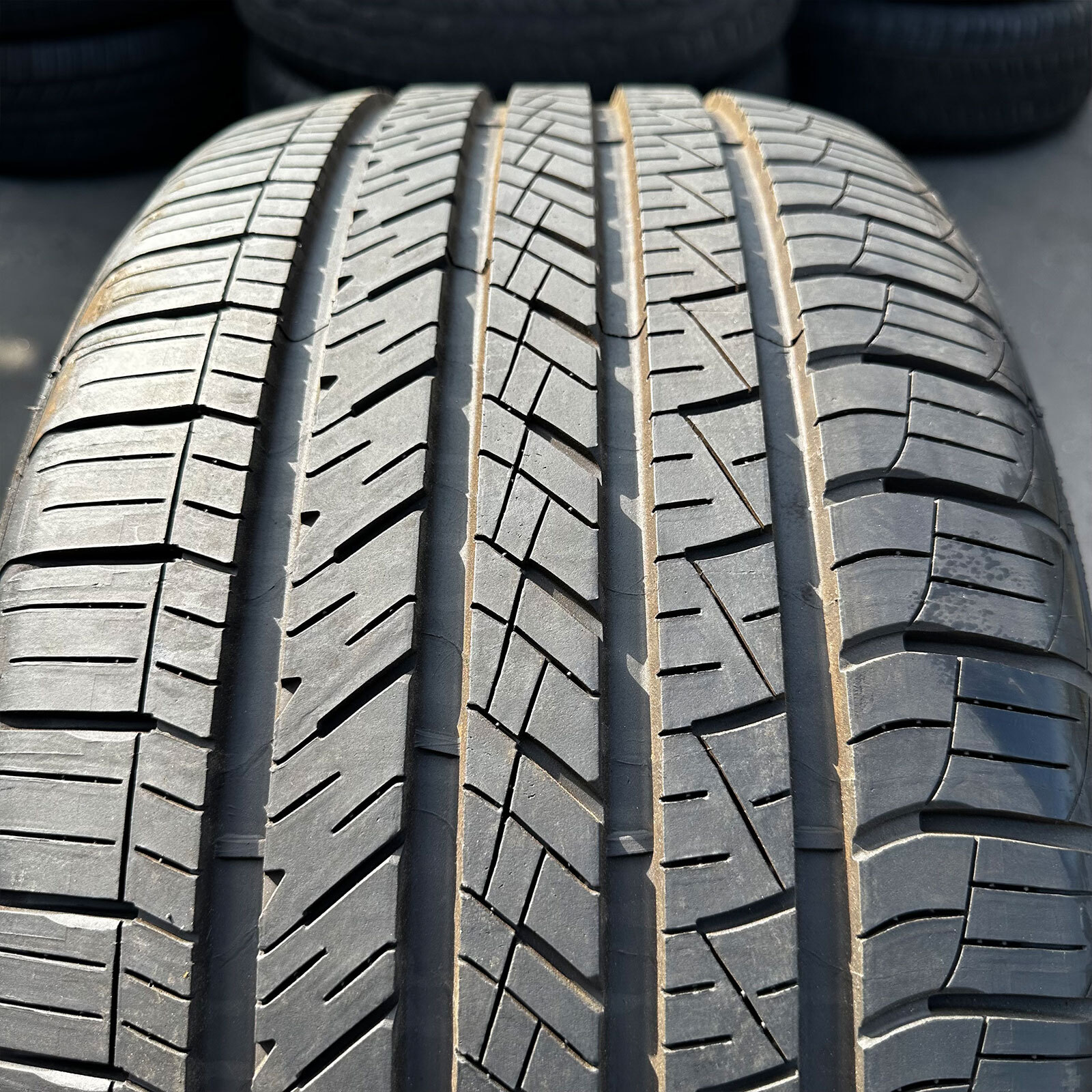 Goodyear Eagle H/T Single 265/35/R20 112H Tire 2653520 265 35 20