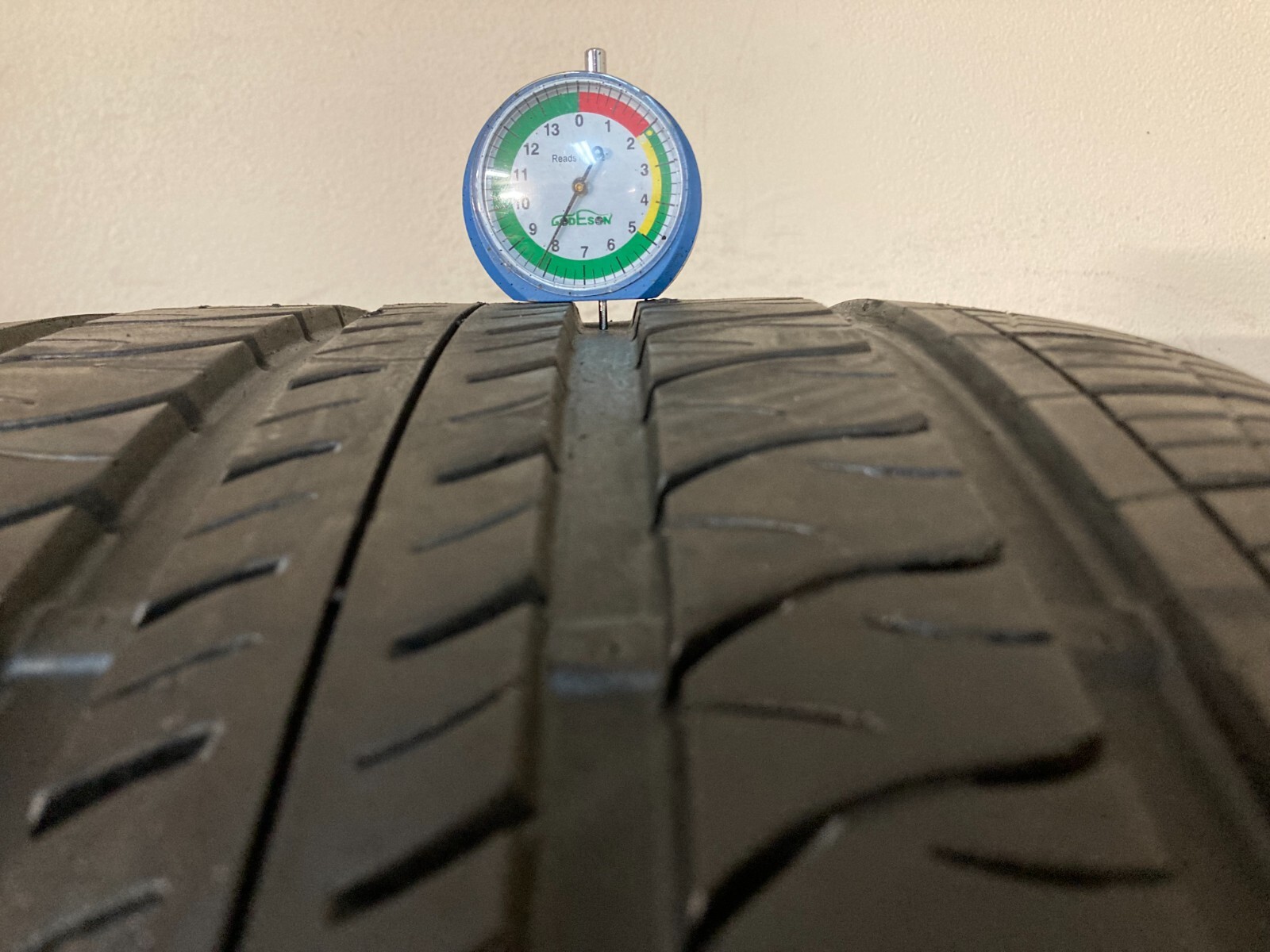 2 Tires 305 30 21 Continental ProContact RX NF0 (7.00-8.00/32= 77-88% Tread)