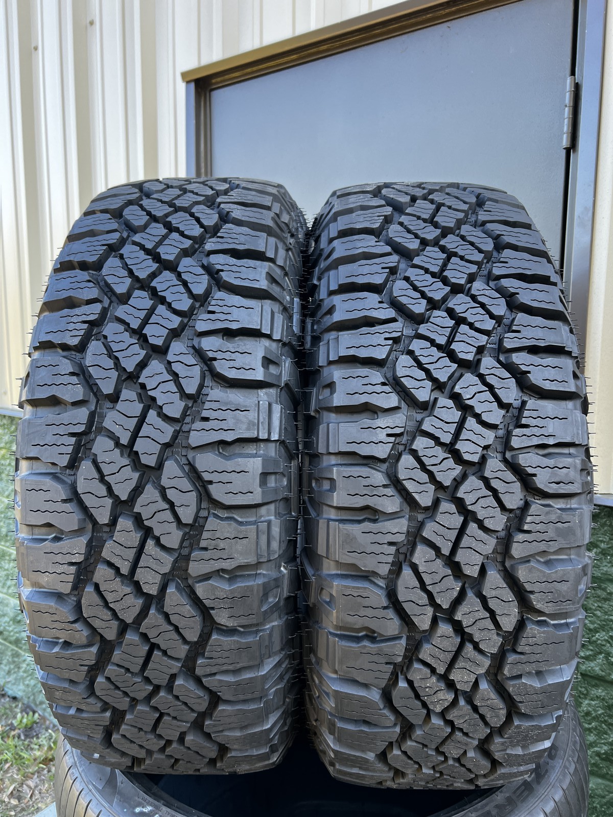 Set Of 2 Tires NEW Goodyear Wrangler DuraTrac RT 255/65R17 114T DOT.3724 New