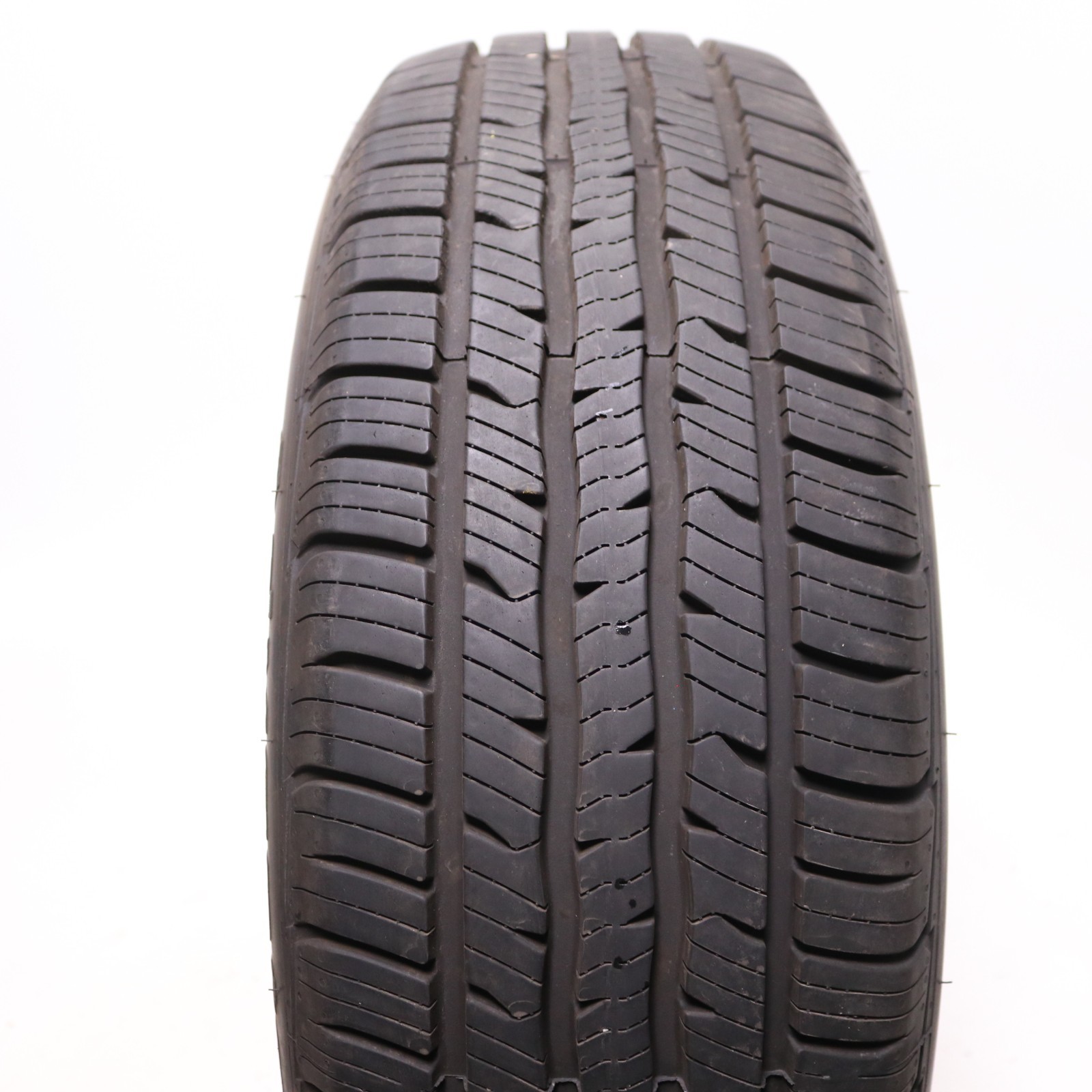 Set of 2 Used 225/60R18 BFGoodrich Advantage Control – 100H – 9.5-10.5/32