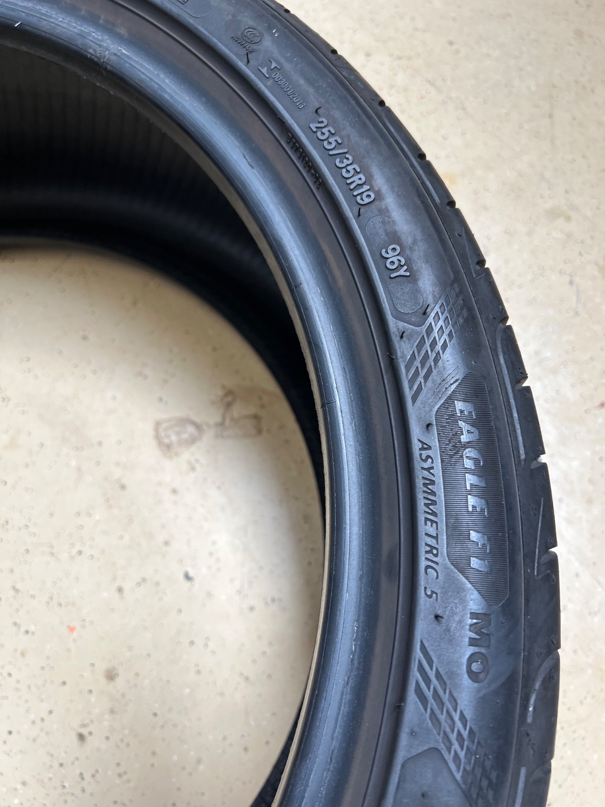 2 – NO REPAIRS 255/35R219 XL (96Y) Goodyear Eagle F1 Asymmetric 5 (MO) – 7150