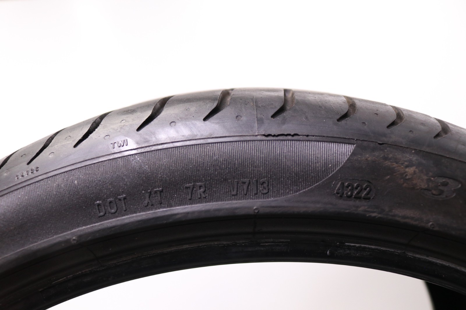 Set of 2 Used 315/30ZR22 Pirelli P Zero NO – 107Y – 7.5/32 No Repairs