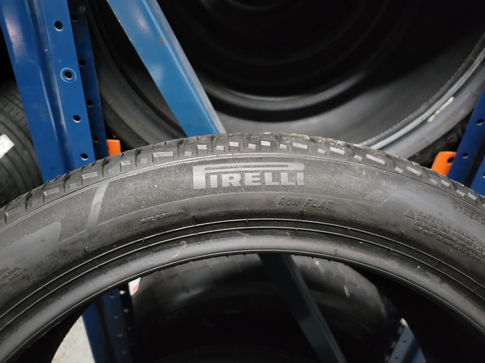 1 SUPER NICE 245/40/19 PIRELLI P ZERO MS REO RUN FLAT 245/40R19 98H 7/32 2454019